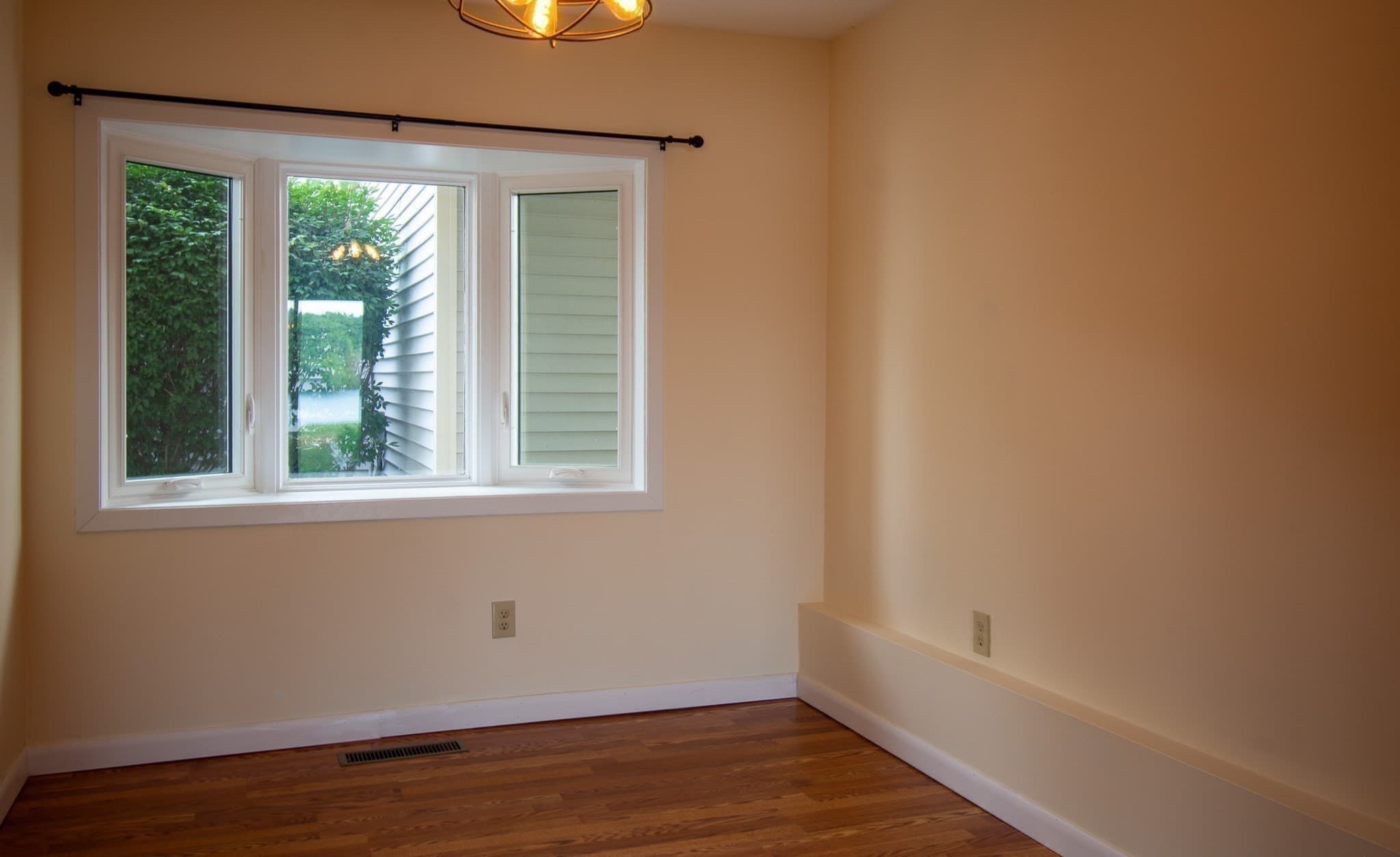 Condominium at 604 Beacon Park # 604, Webster MA 01570, Webster, photo 13 of 38