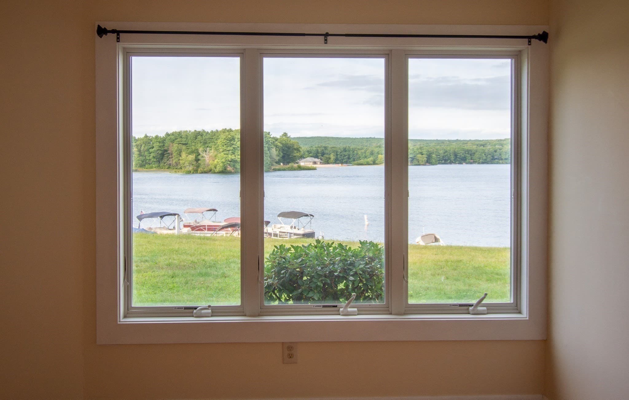 Condominium at 604 Beacon Park # 604, Webster MA 01570, Webster, photo 17 of 38