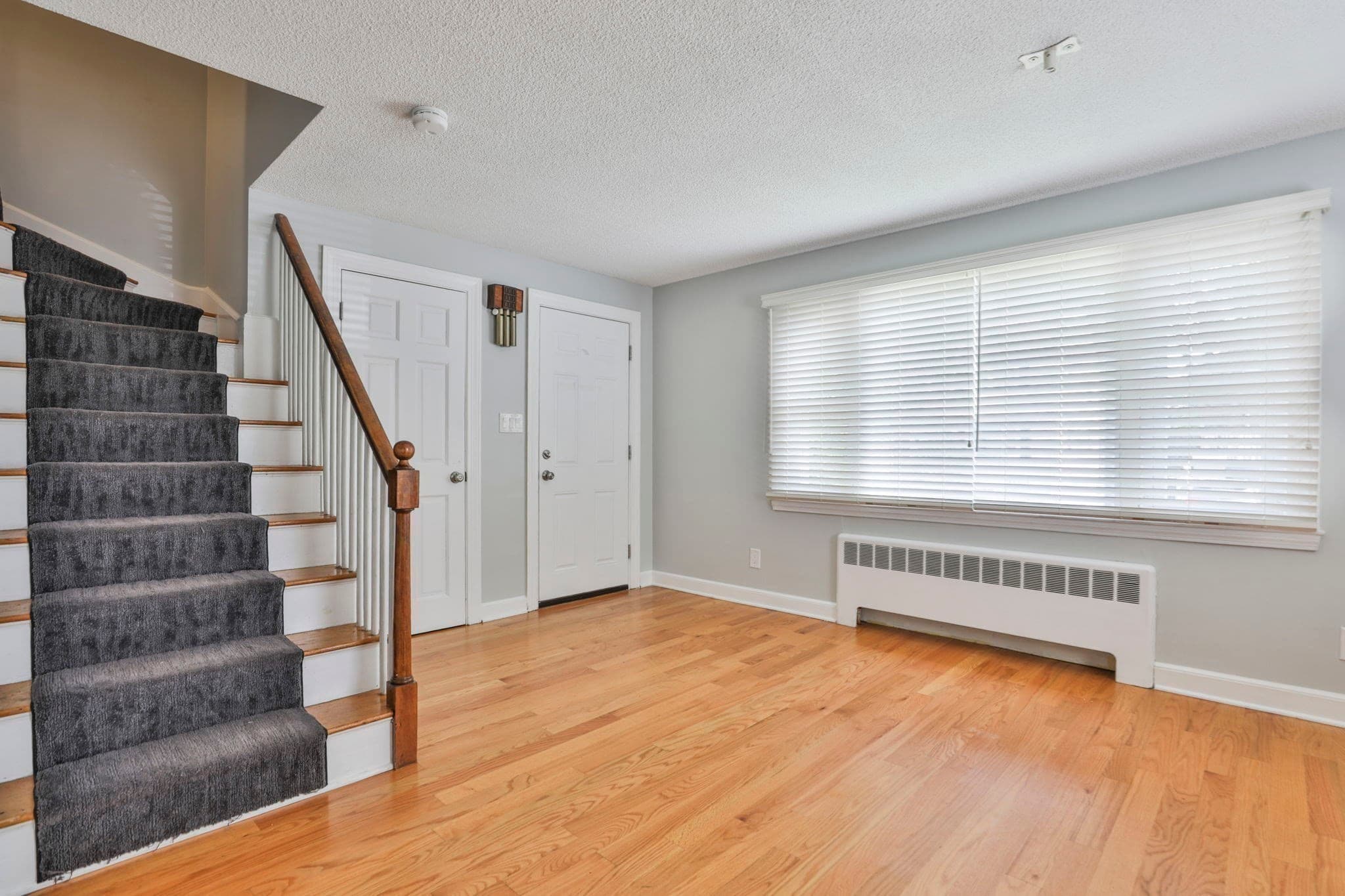 Condominium at 10 Rose Ave # 10, Watertown MA 02472, Watertown, photo 5 of 36