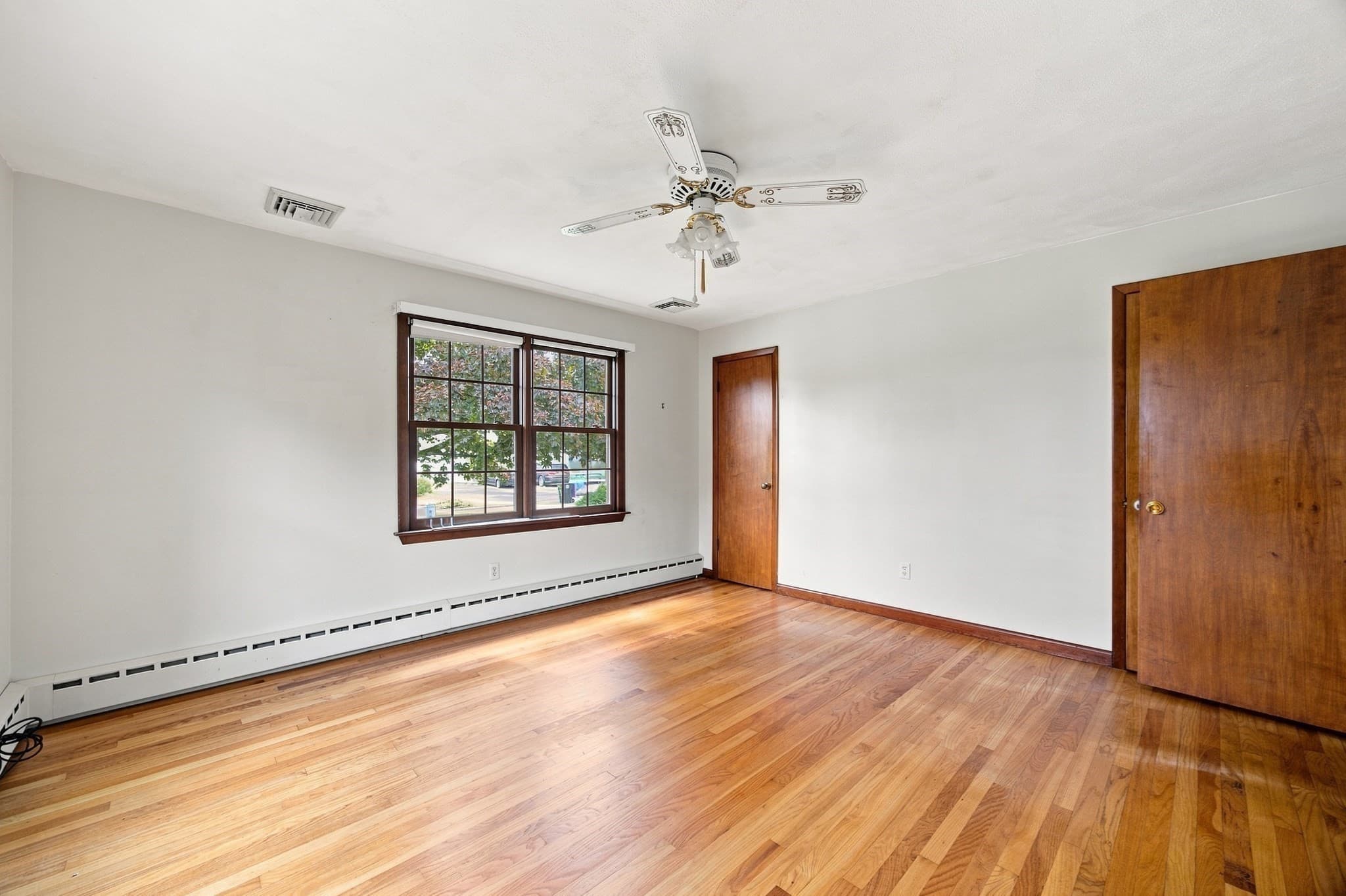 Single Family Residence at 37 Charles Hill Rd, Holyoke MA 01040, Holyoke, photo 22 of 32