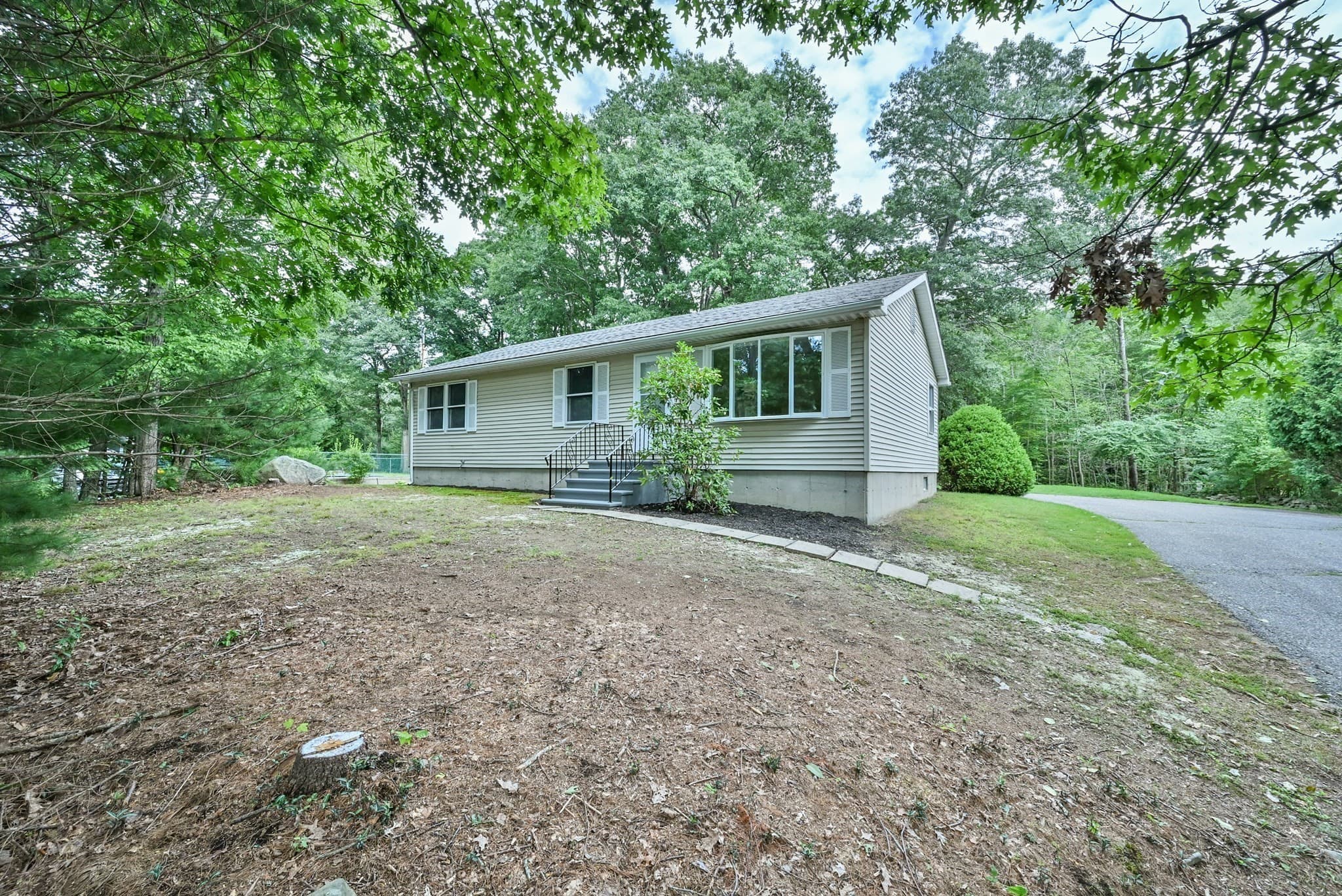 124 Sutton Road, Webster MA 01570