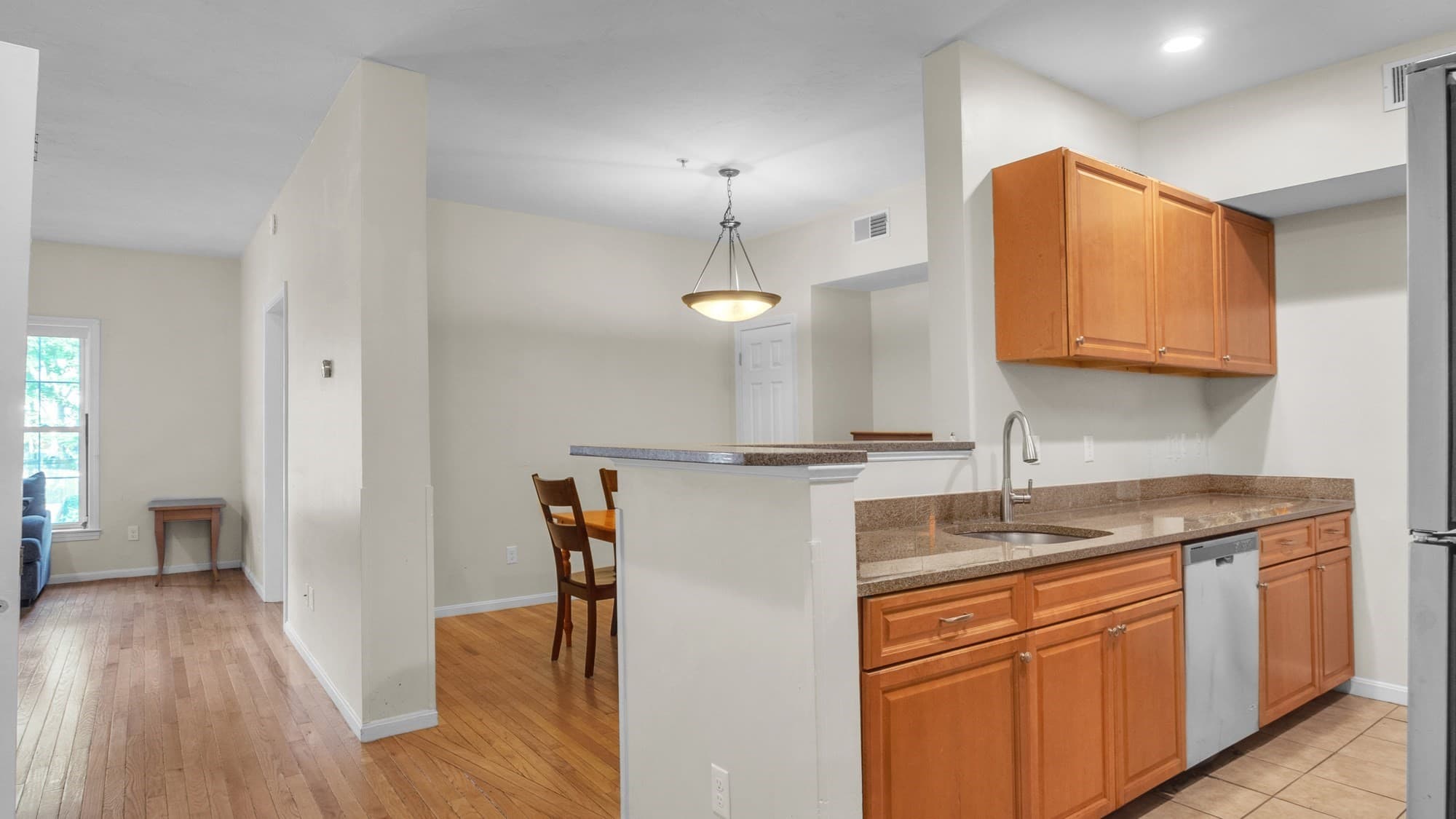 Condominium at 10 Felton St # 105, Brockton MA 02301, Brockton, photo 2 of 34