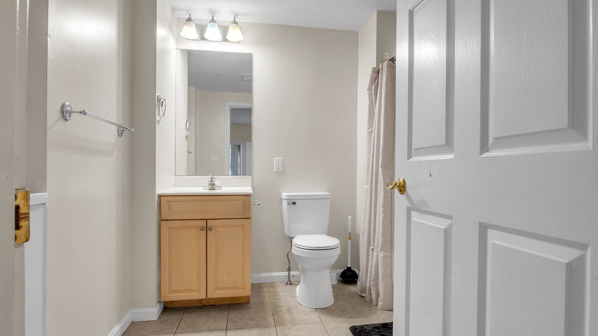 Condominium at 10 Felton St # 105, Brockton MA 02301, Brockton, photo 13 of 34