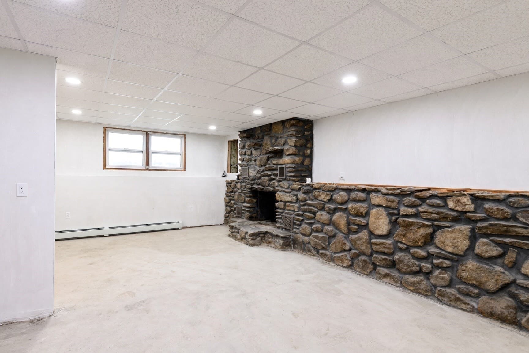 Single Family Residence at 261 Brookfield Rd, Charlton MA 01507, Charlton, photo 21 of 26