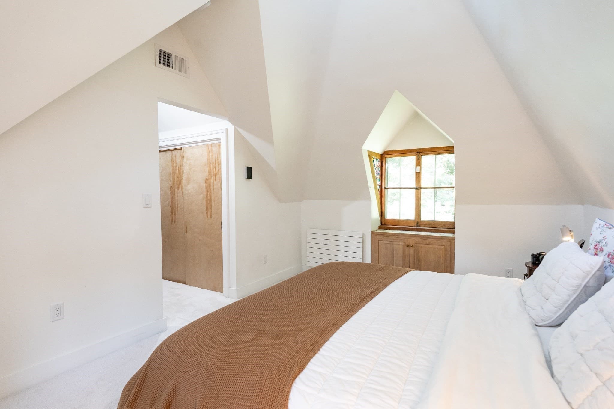 Single Family Residence at 120 Church St, Weston MA 02493, Weston, photo 17 of 27