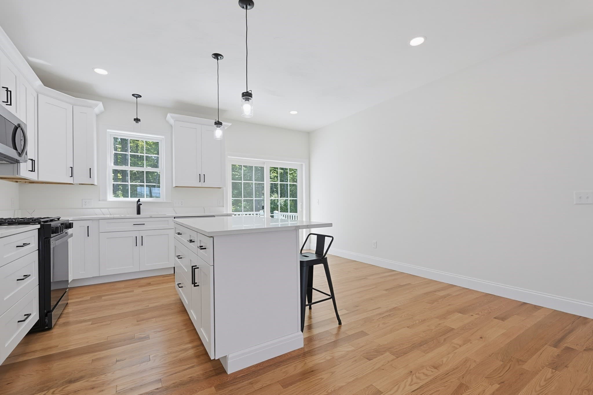 Condominium at 53 Fisherville Terrace # 0, Grafton MA 01560, Grafton, photo 11 of 37