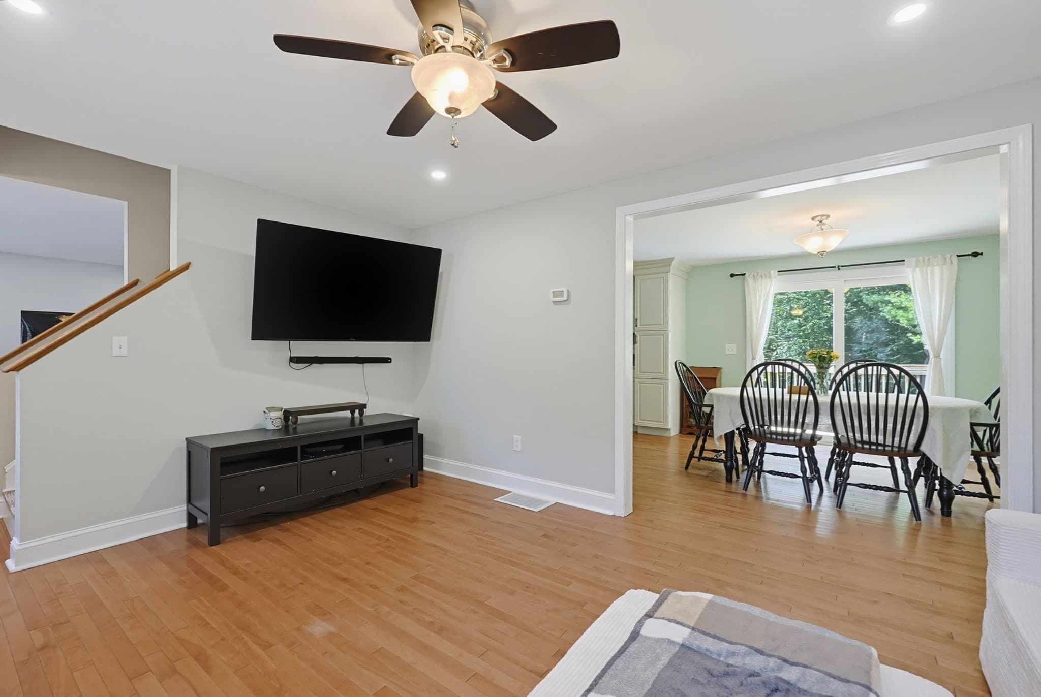 Single Family Residence at 22 Starrett Ave, Middleboro MA 02346, Middleboro, photo 6 of 36