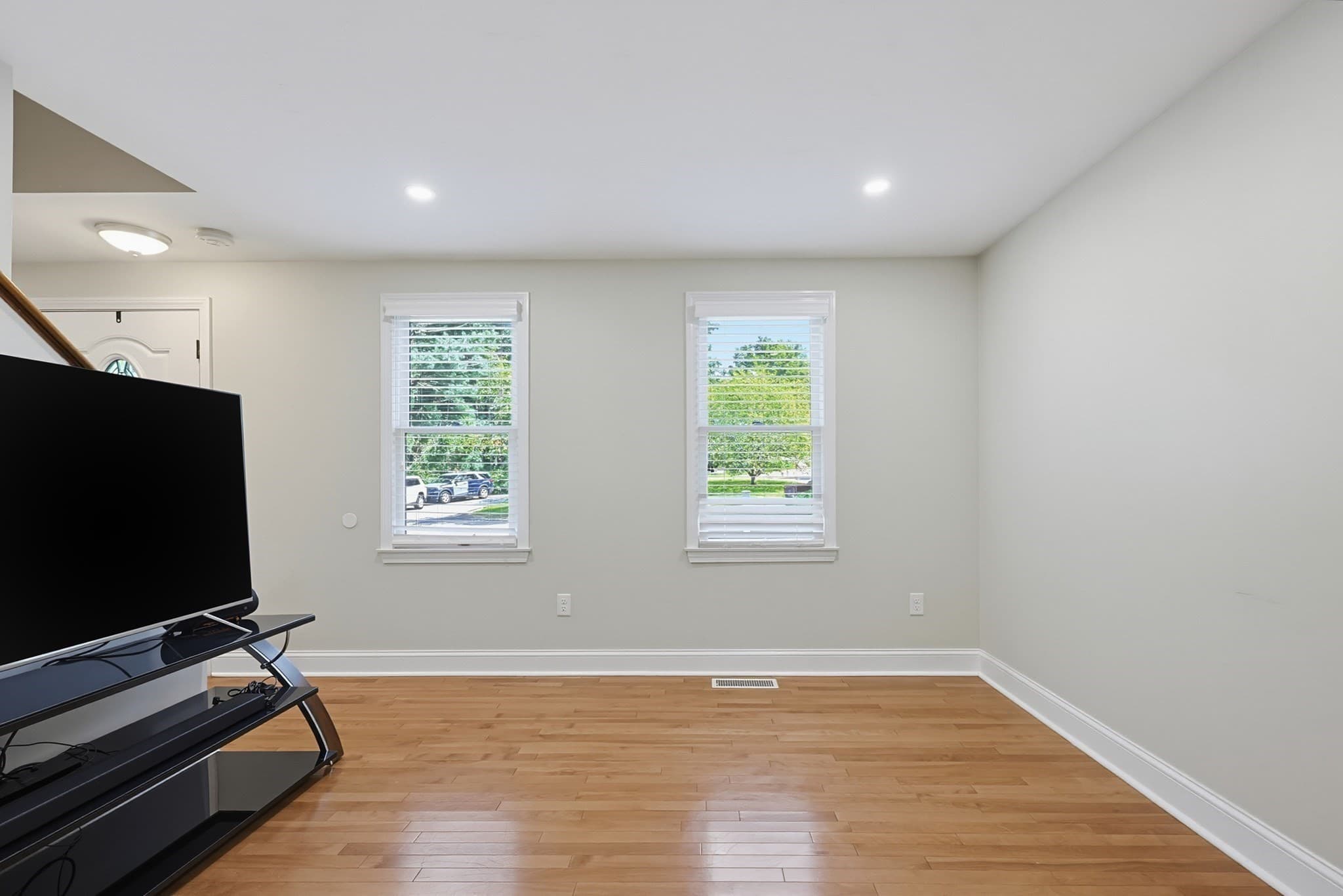 Single Family Residence at 22 Starrett Ave, Middleboro MA 02346, Middleboro, photo 16 of 36