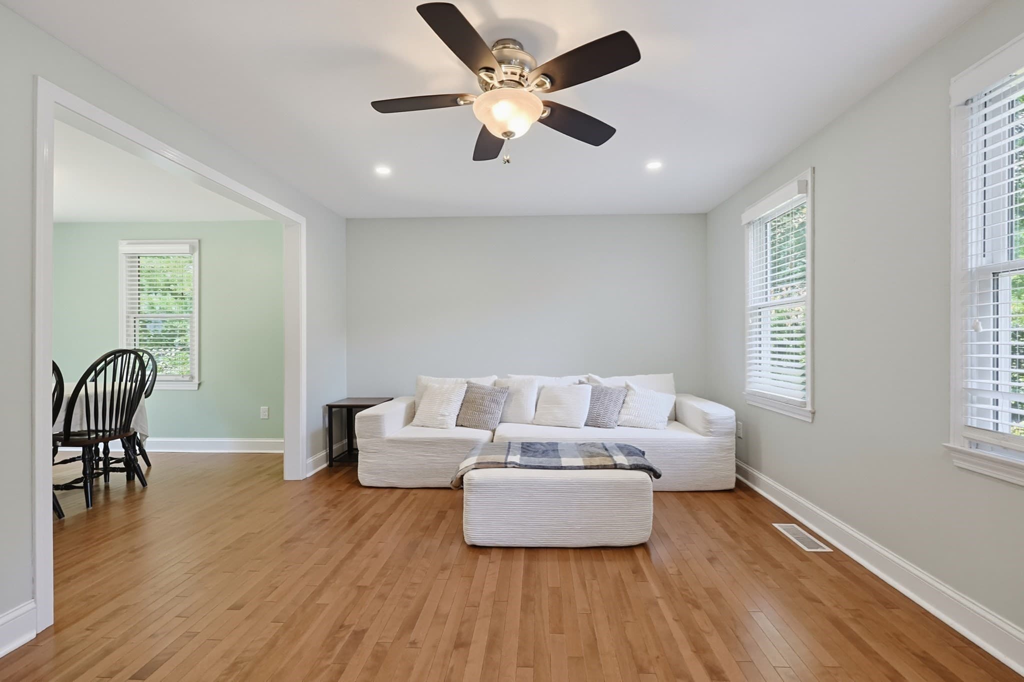 Single Family Residence at 22 Starrett Ave, Middleboro MA 02346, Middleboro, photo 5 of 36