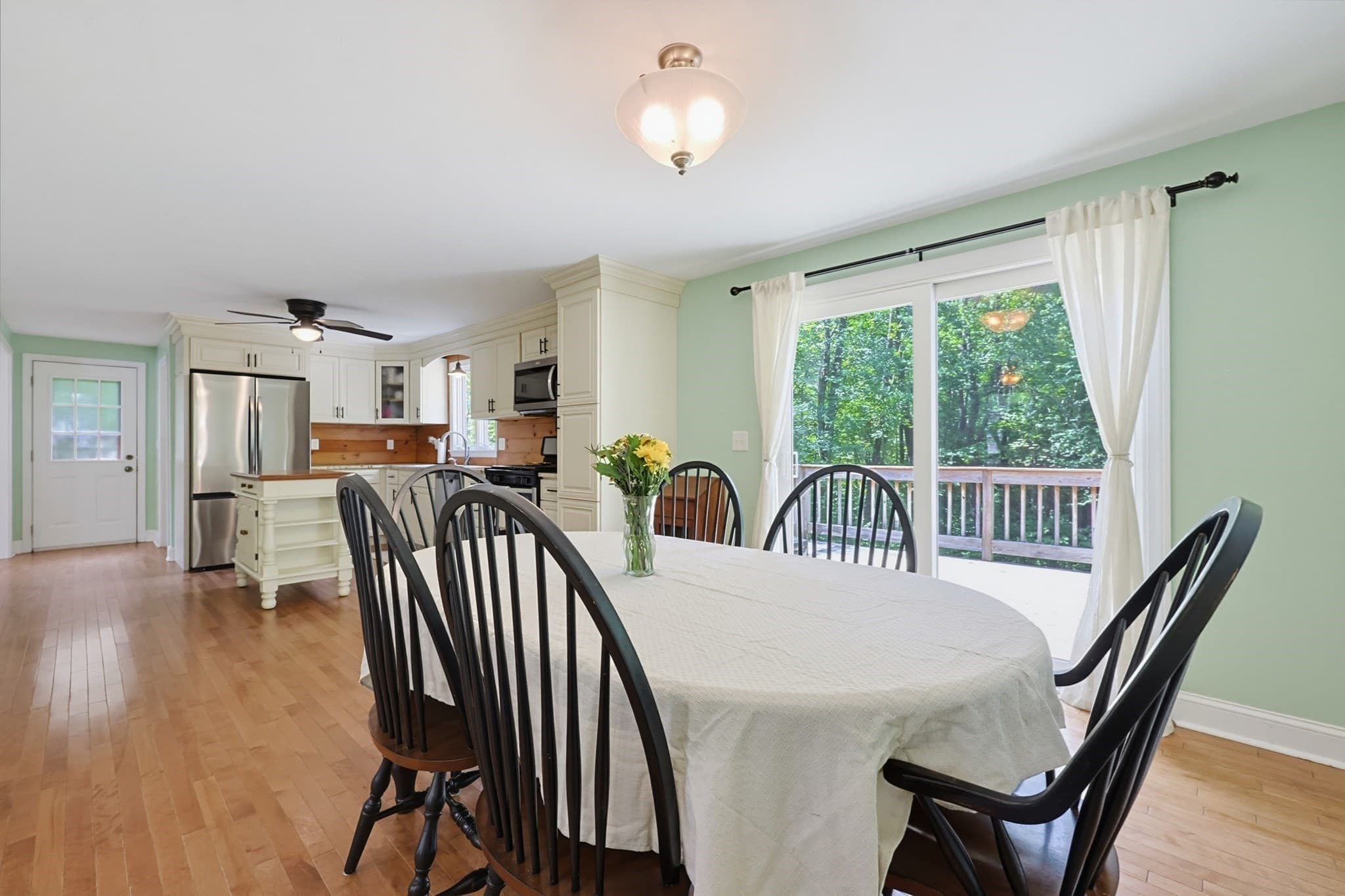 Single Family Residence at 22 Starrett Ave, Middleboro MA 02346, Middleboro, photo 8 of 36