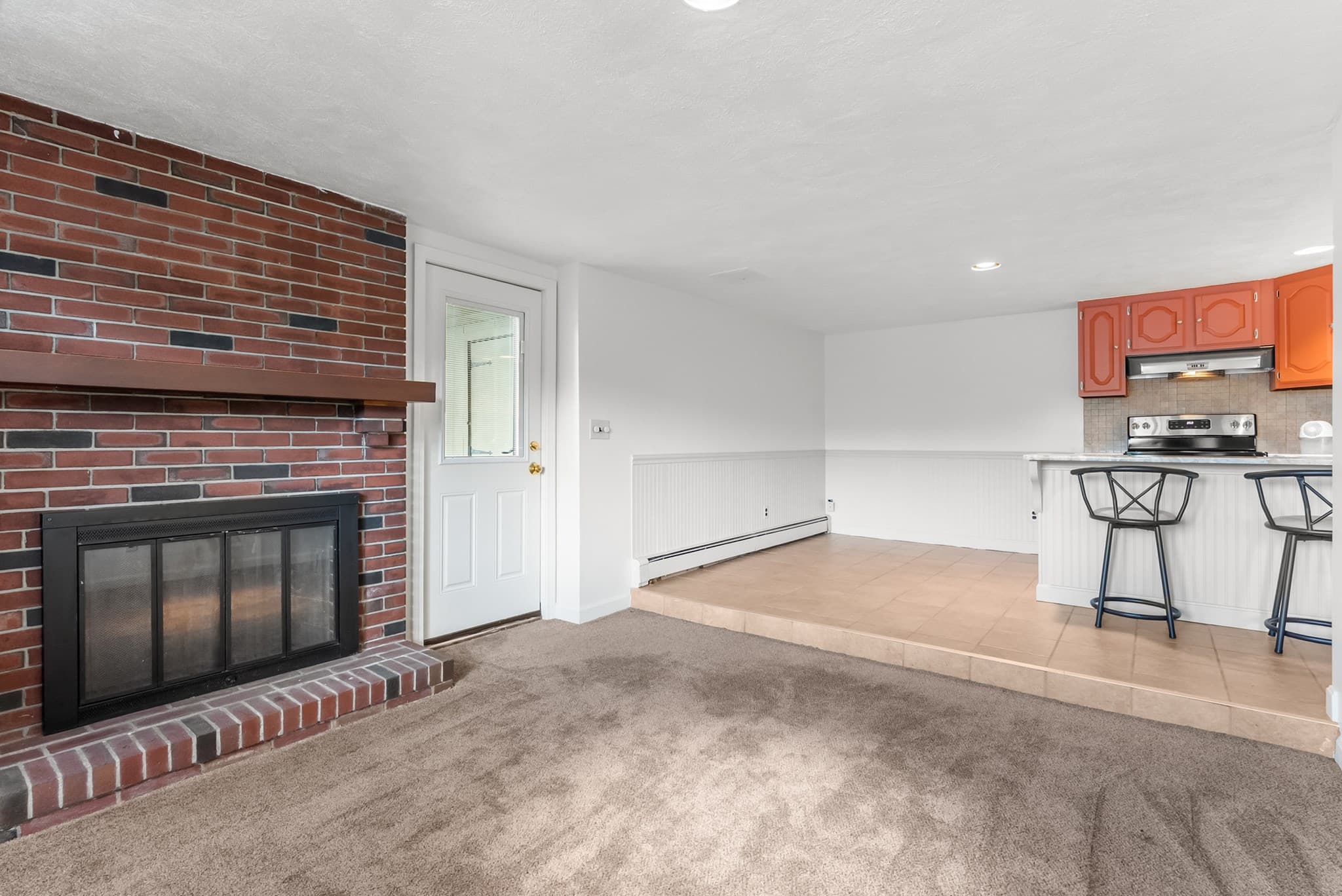 Single Family Residence at 290 Oakridge Ave, North Attleboro MA 02760, North Attleboro, photo 28 of 42