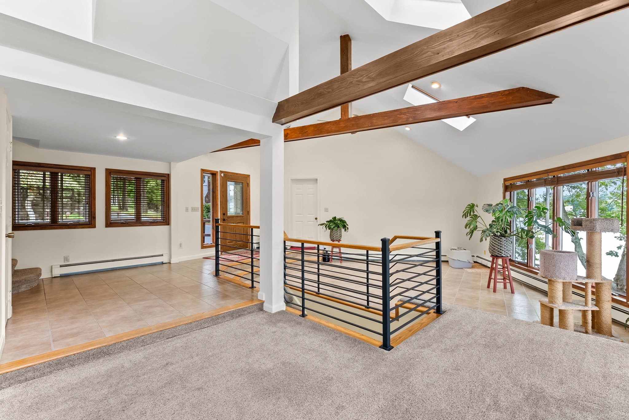 Single Family Residence at 290 Oakridge Ave, North Attleboro MA 02760, North Attleboro, photo 4 of 42
