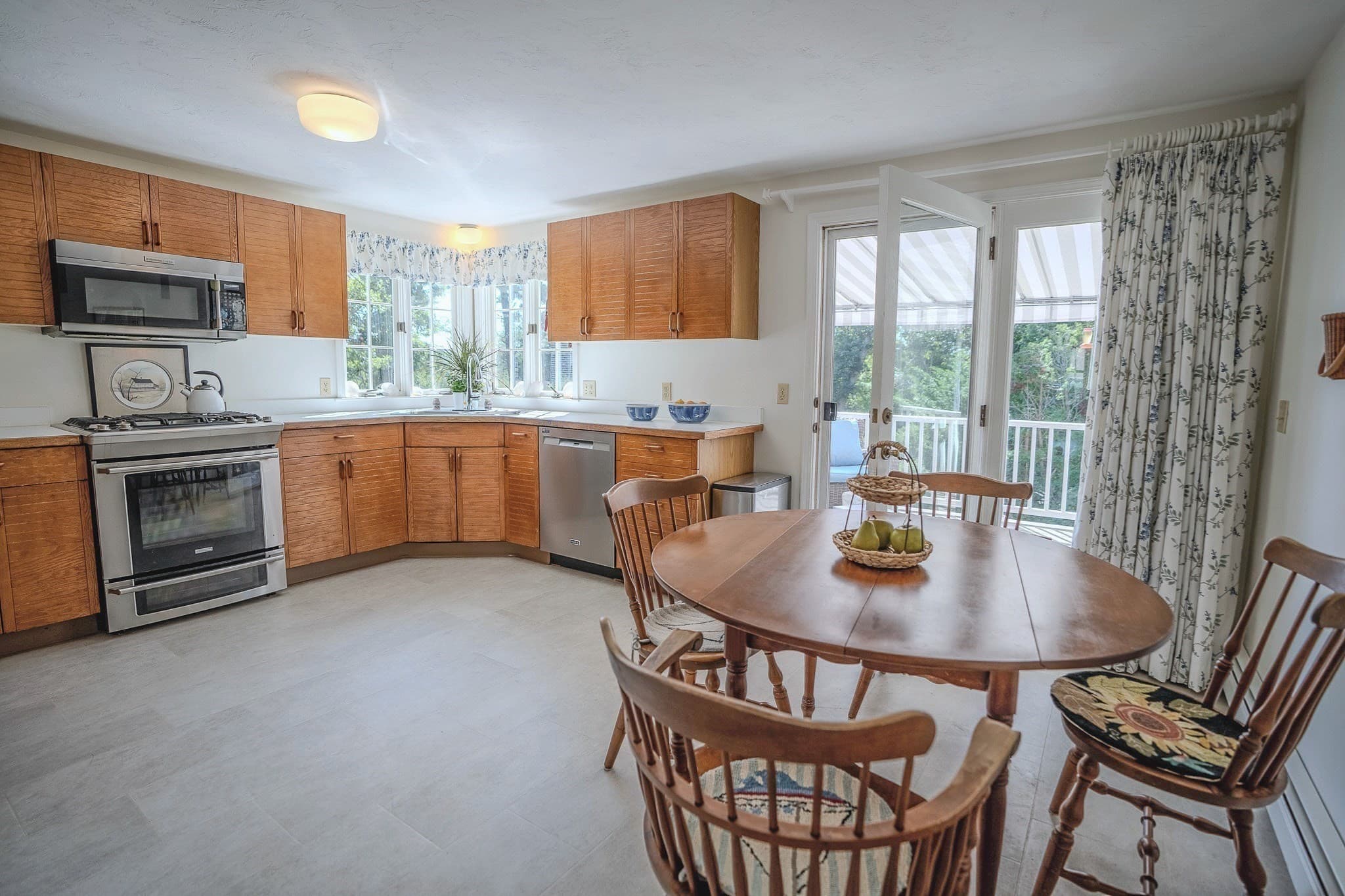 Single Family Residence at 17 Clinton Dr., Yarmouth MA 02675, Yarmouth, photo 10 of 35
