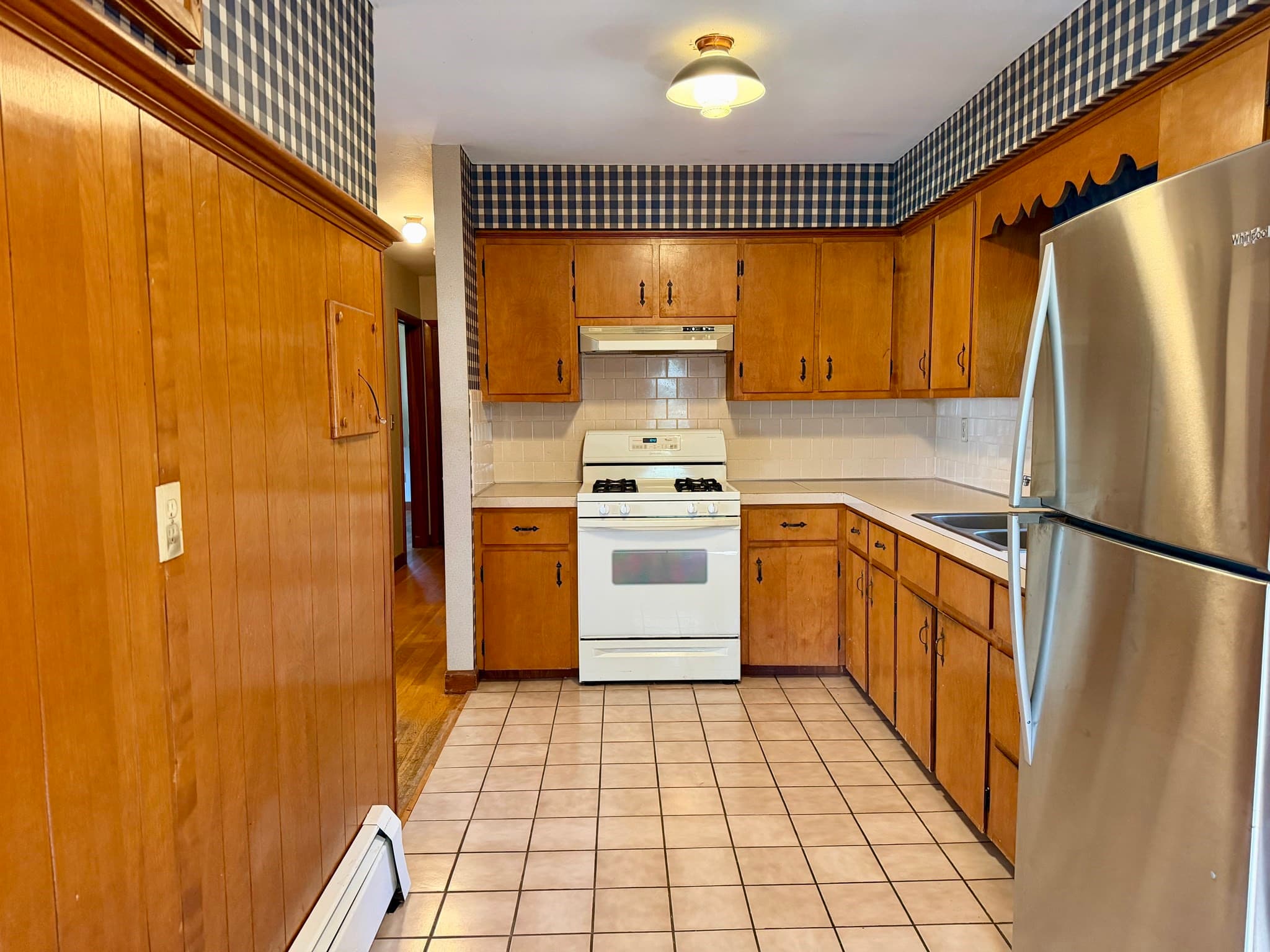 Single Family Residence at 1183 Dutton Street, New Bedford MA 02745, New Bedford, photo 5 of 17