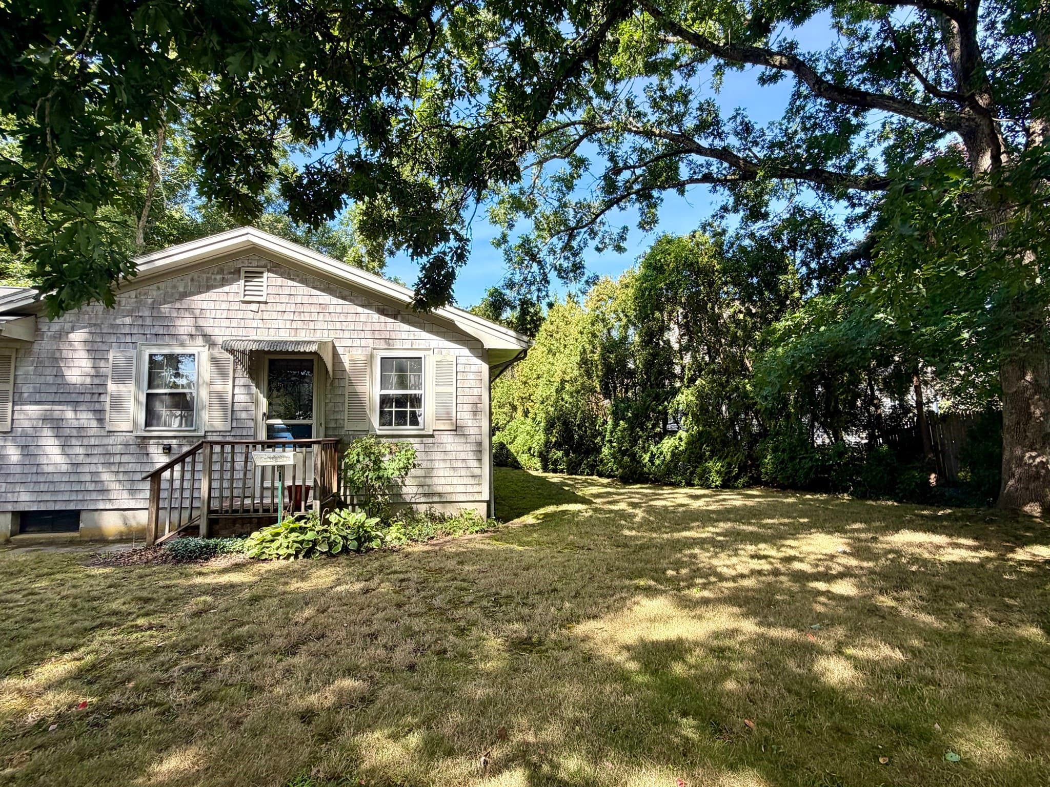 Single Family Residence at 1183 Dutton Street, New Bedford MA 02745, New Bedford, photo 4 of 17