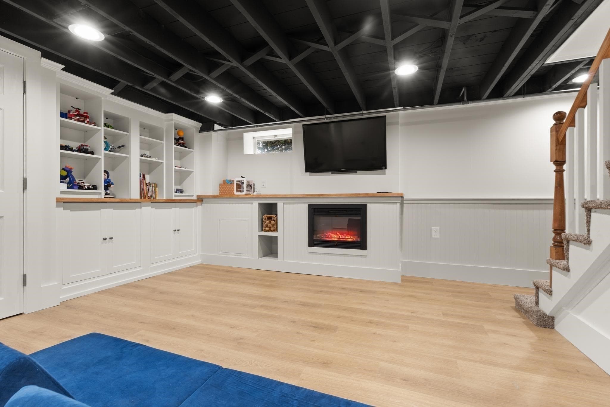 Single Family Residence at 30 Eastman Ave, Foxboro MA 02035, Foxboro, photo 32 of 41