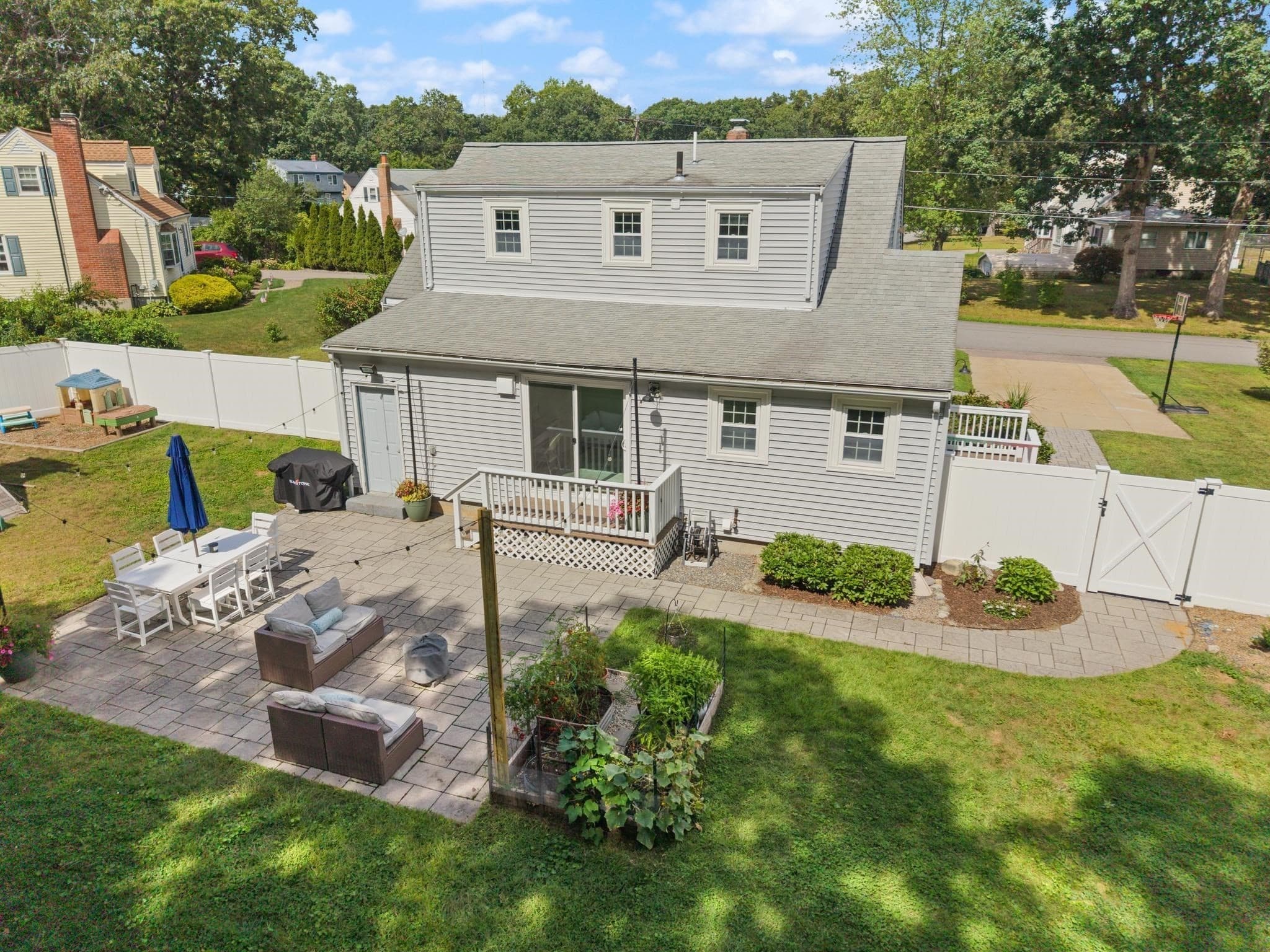 Single Family Residence at 30 Eastman Ave, Foxboro MA 02035, Foxboro, photo 38 of 41