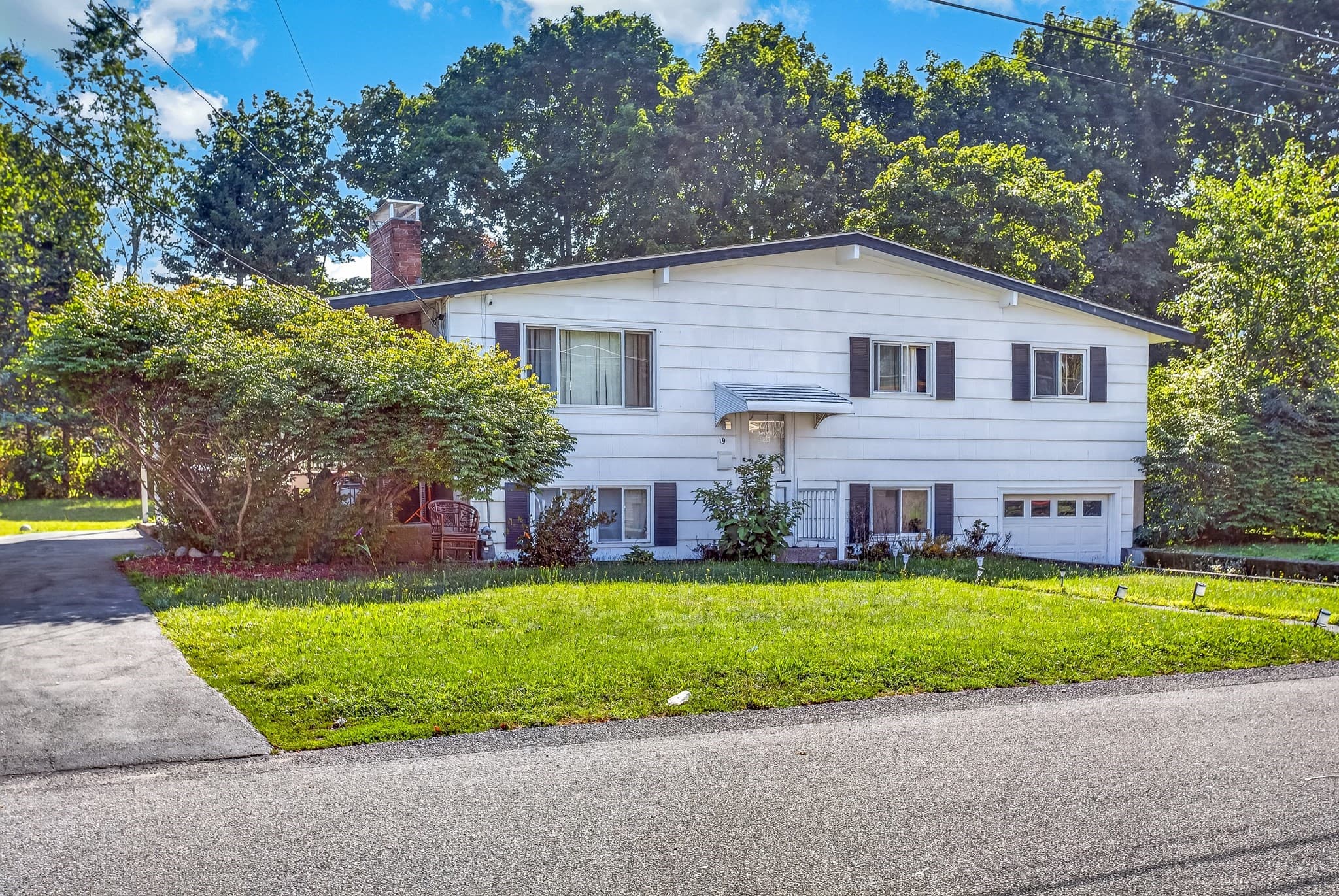 Single Family Residence at 19 Oak Ridge Dr E, Brockton MA 02301, Brockton, photo 7 of 33