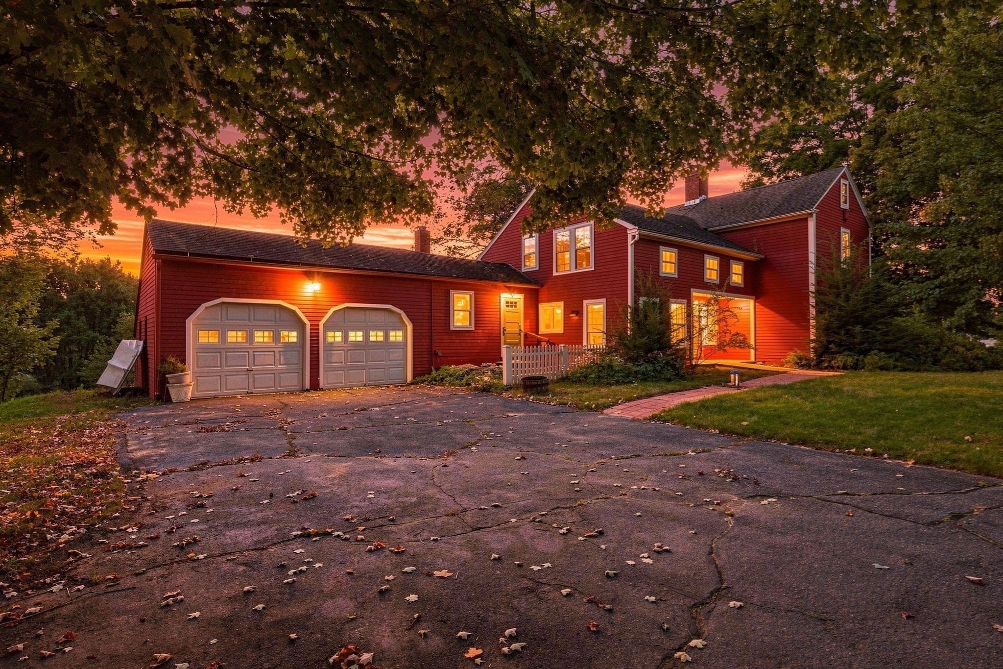Single Family Residence at 180 Glendale Rd, Hampden MA 01036, Hampden, photo 2 of 42
