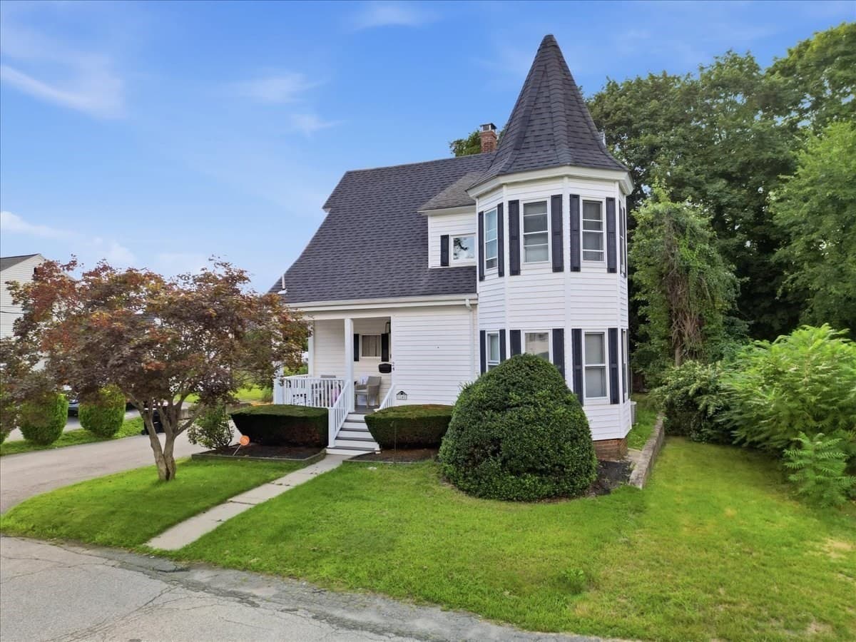 Single Family Residence at 24 Poole St, Brockton MA 02301, Brockton, photo 3 of 4