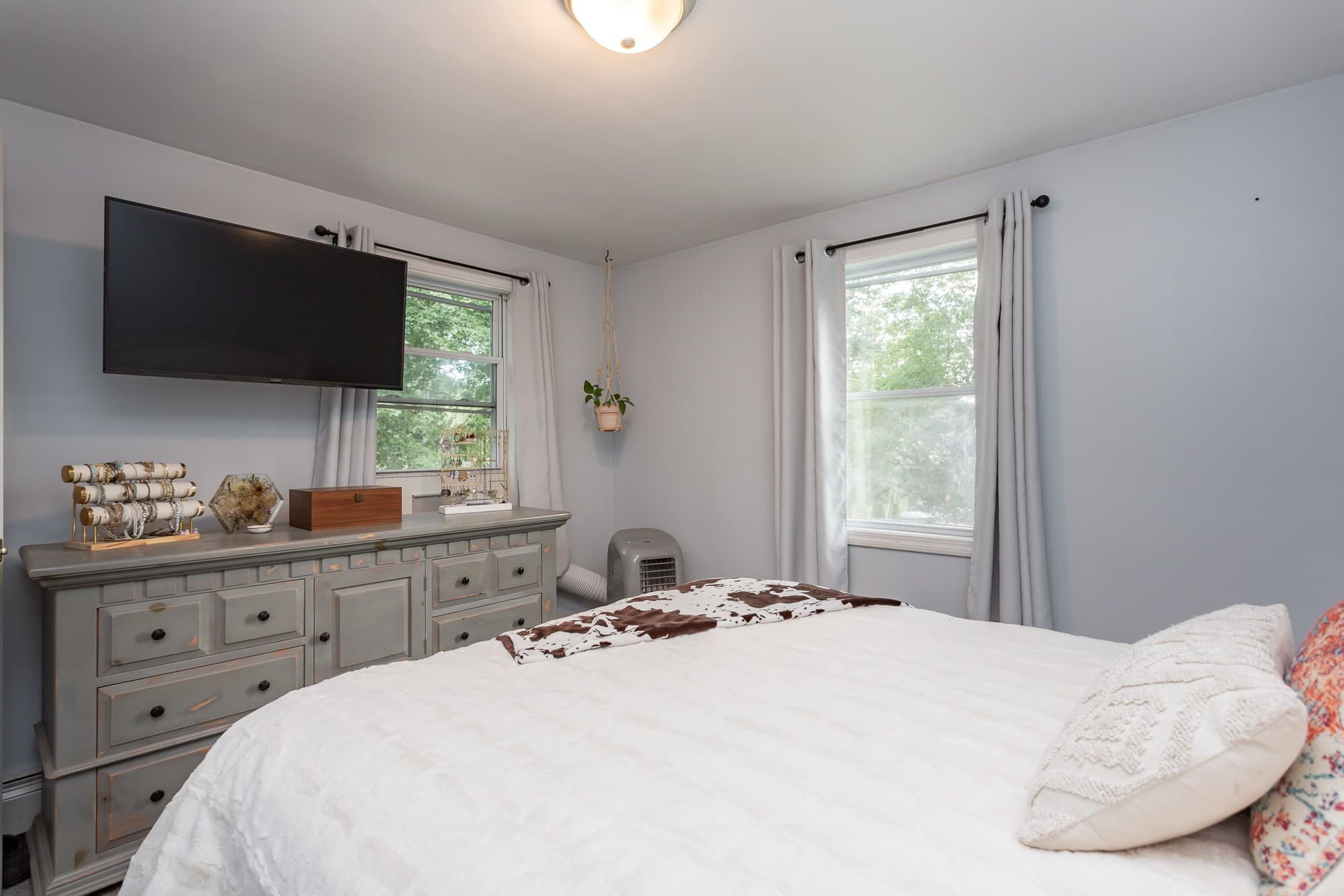 Single Family Residence at 719 Warren Ave, Swansea MA 02777, Swansea, photo 27 of 35