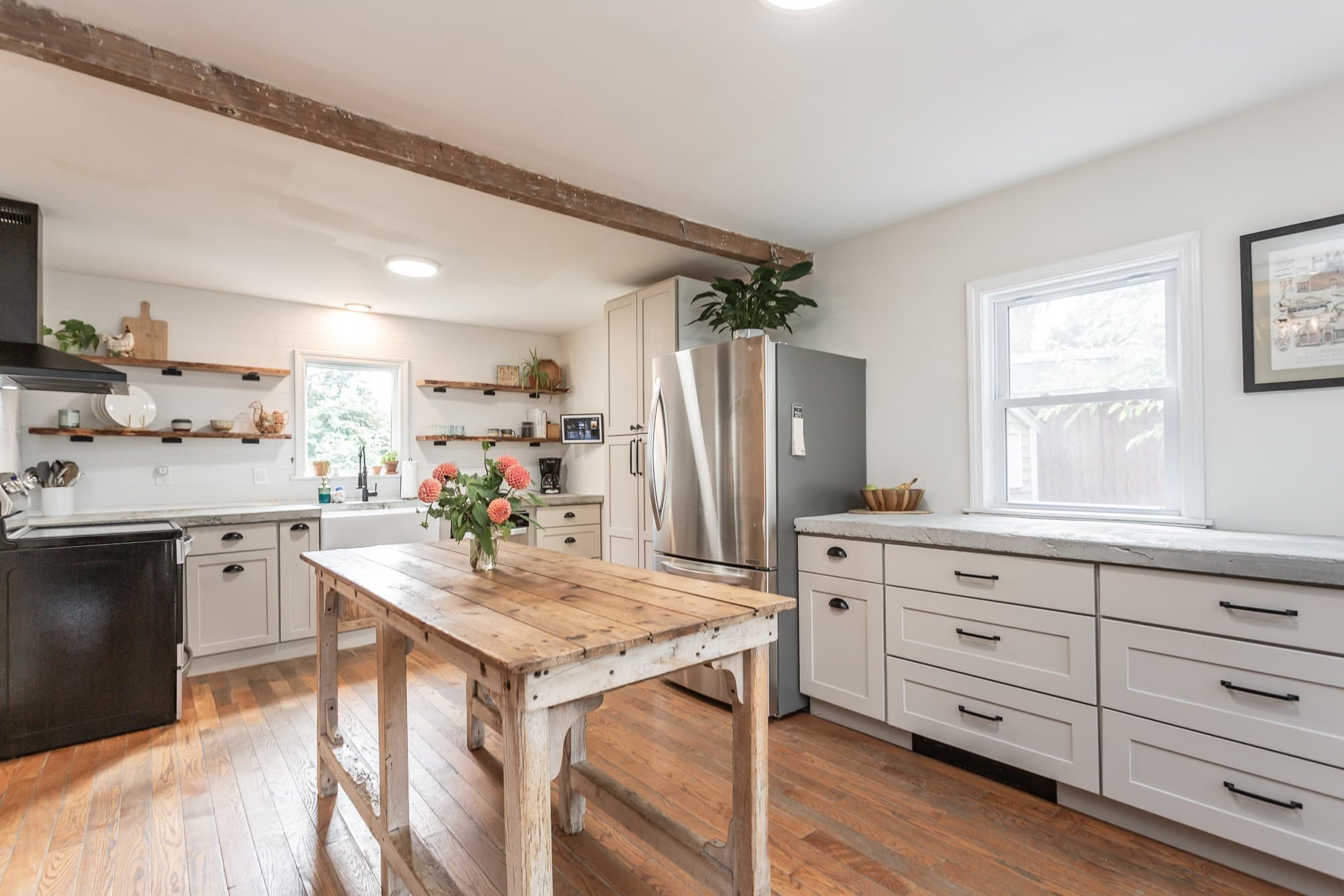 Single Family Residence at 719 Warren Ave, Swansea MA 02777, Swansea, photo 2 of 35