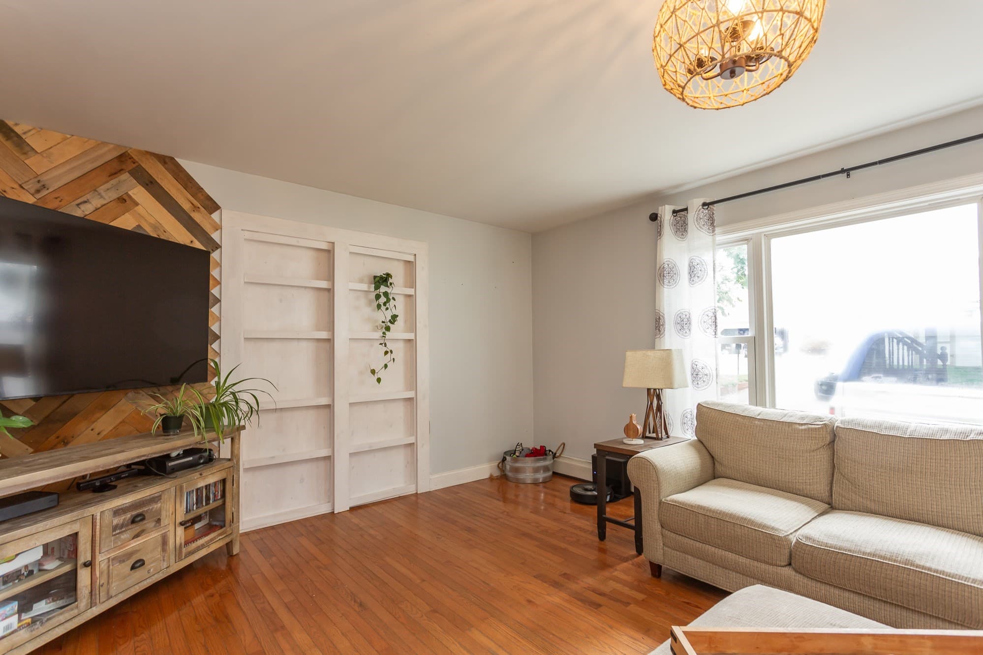 Single Family Residence at 719 Warren Ave, Swansea MA 02777, Swansea, photo 16 of 35