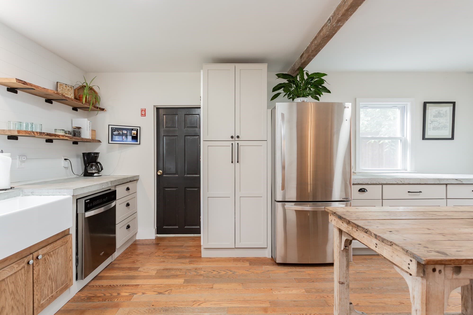 Single Family Residence at 719 Warren Ave, Swansea MA 02777, Swansea, photo 7 of 35