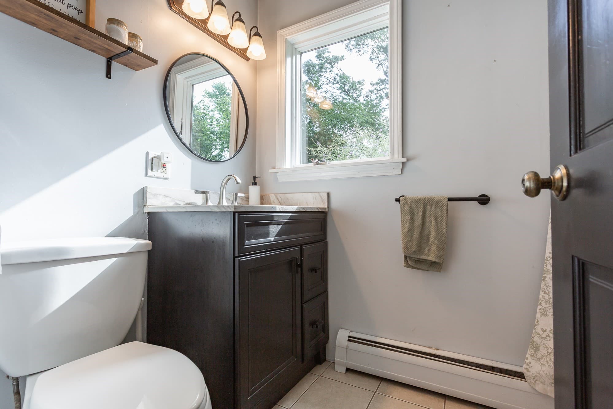 Single Family Residence at 719 Warren Ave, Swansea MA 02777, Swansea, photo 9 of 35