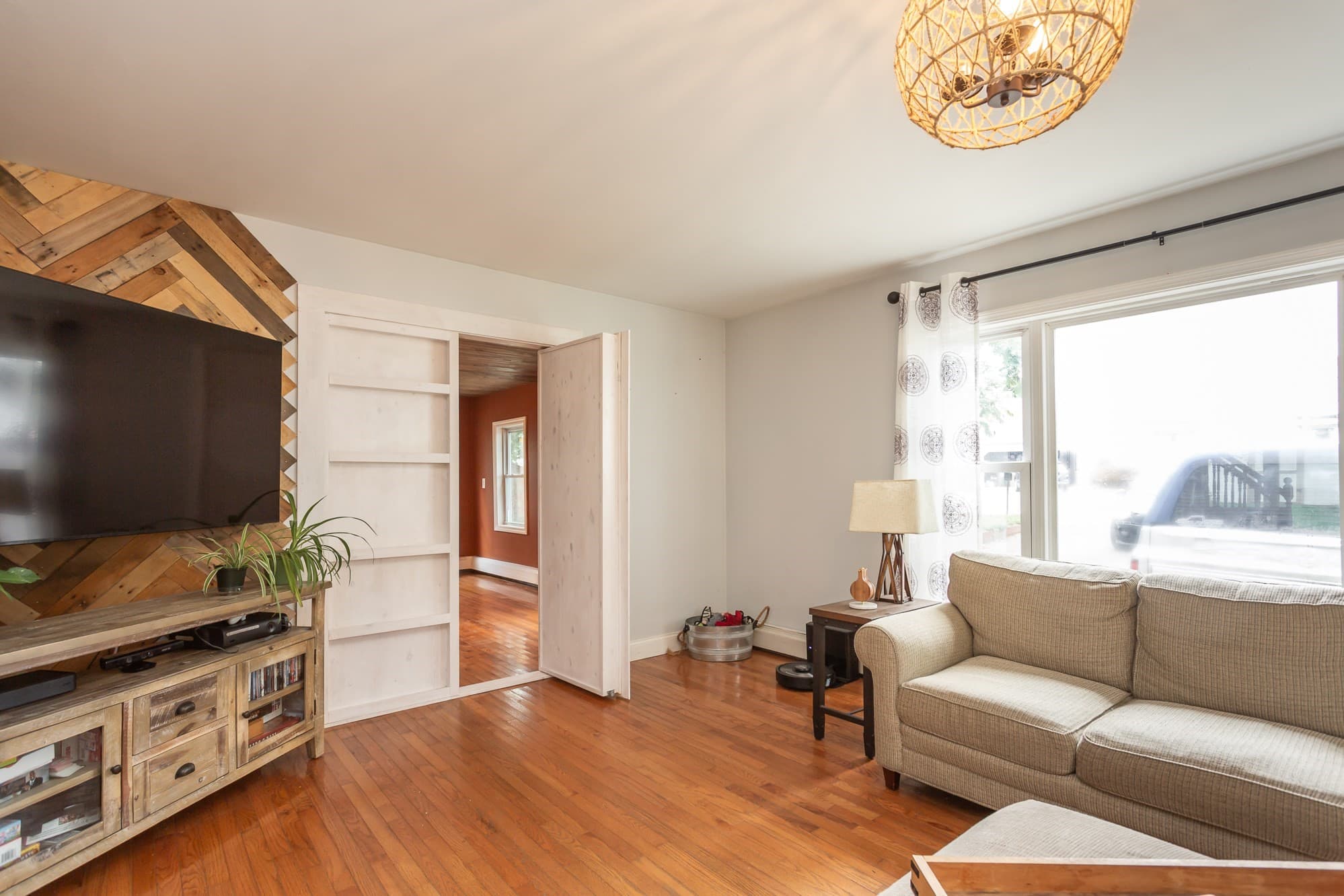 Single Family Residence at 719 Warren Ave, Swansea MA 02777, Swansea, photo 15 of 35