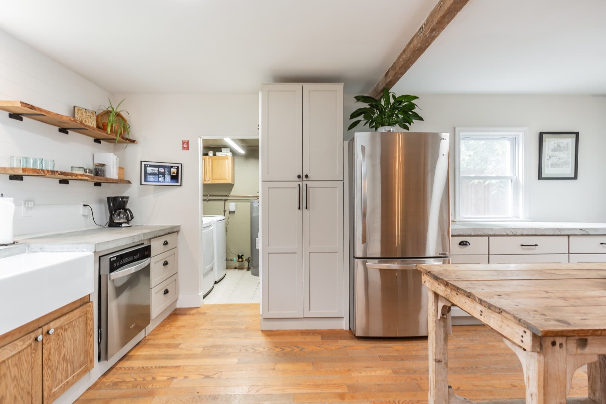 Single Family Residence at 719 Warren Ave, Swansea MA 02777, Swansea, photo 8 of 35