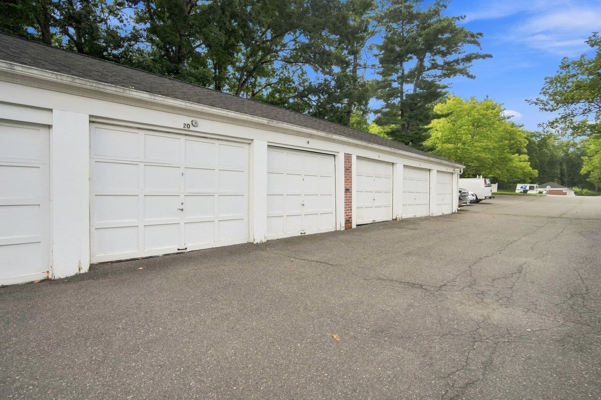 Condominium at 37 Williamsburg Dr # 37, Springfield MA 01108, Springfield, photo 27 of 36
