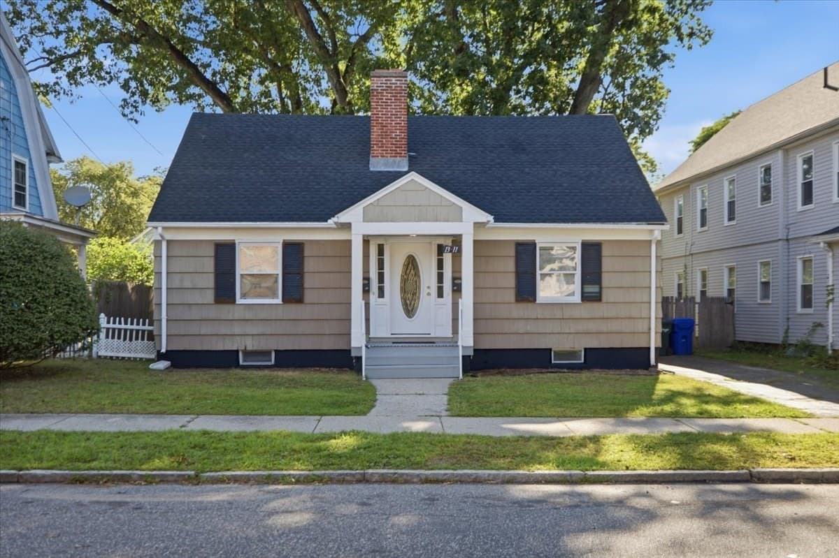 Multi Family at 11-13 Palmyra St, Springfield MA 01118, Springfield, photo 2 of 42