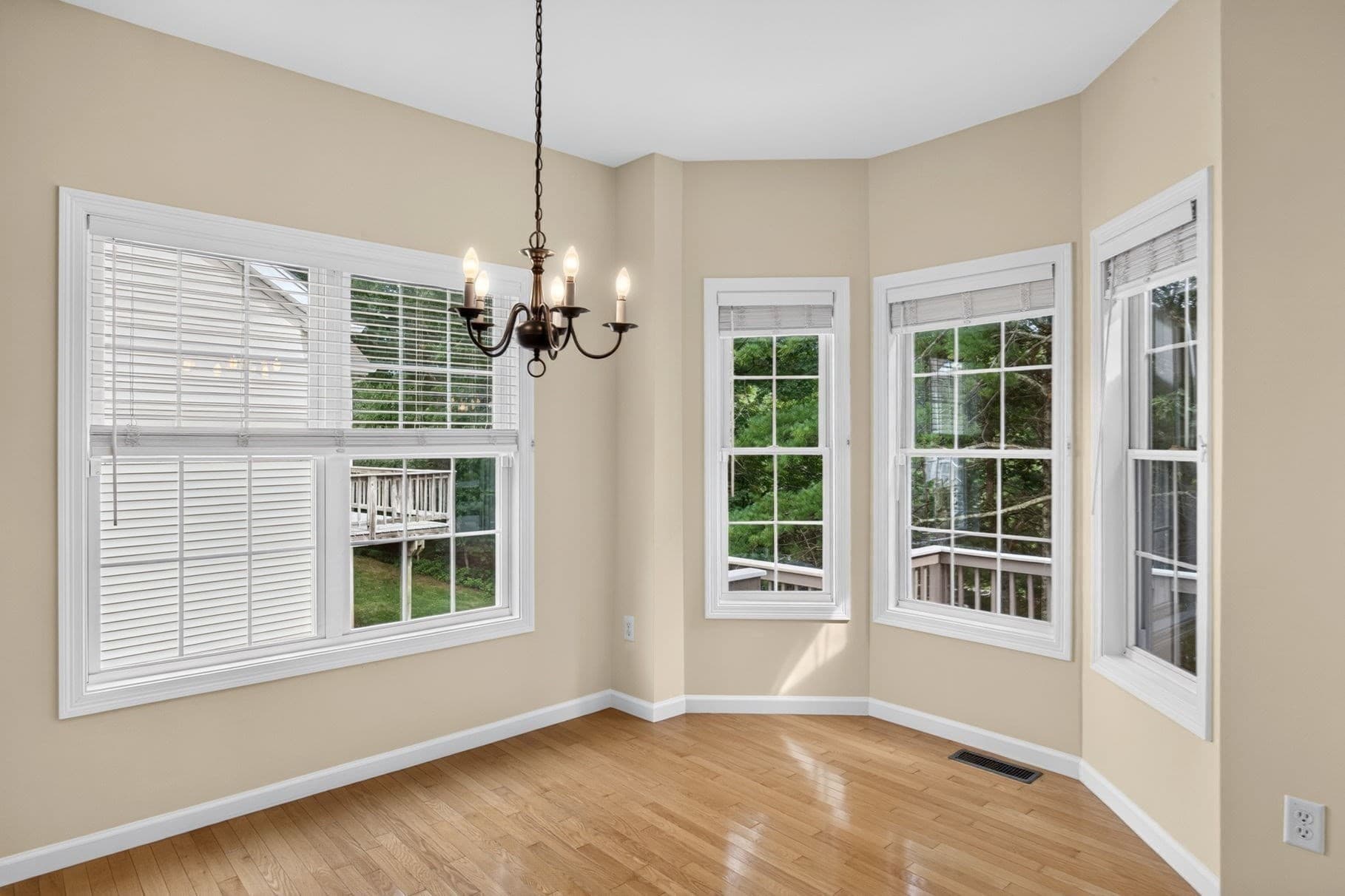 Single Family Residence at 26 Cross Wind, Plymouth MA 02360, photo 13 of 31