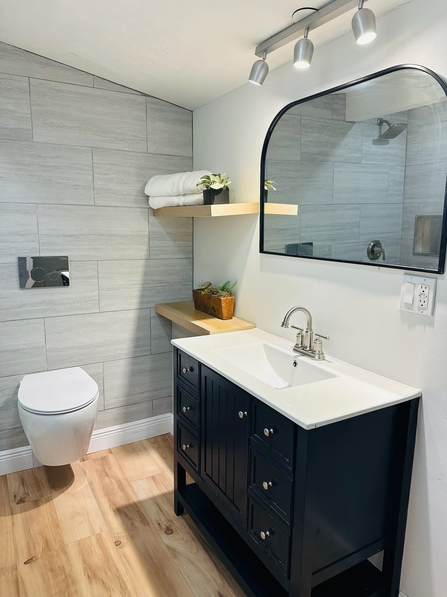 Single Family Residence at 230 S Row Rd, Lunenburg MA 01462, Lunenburg, photo 9 of 14