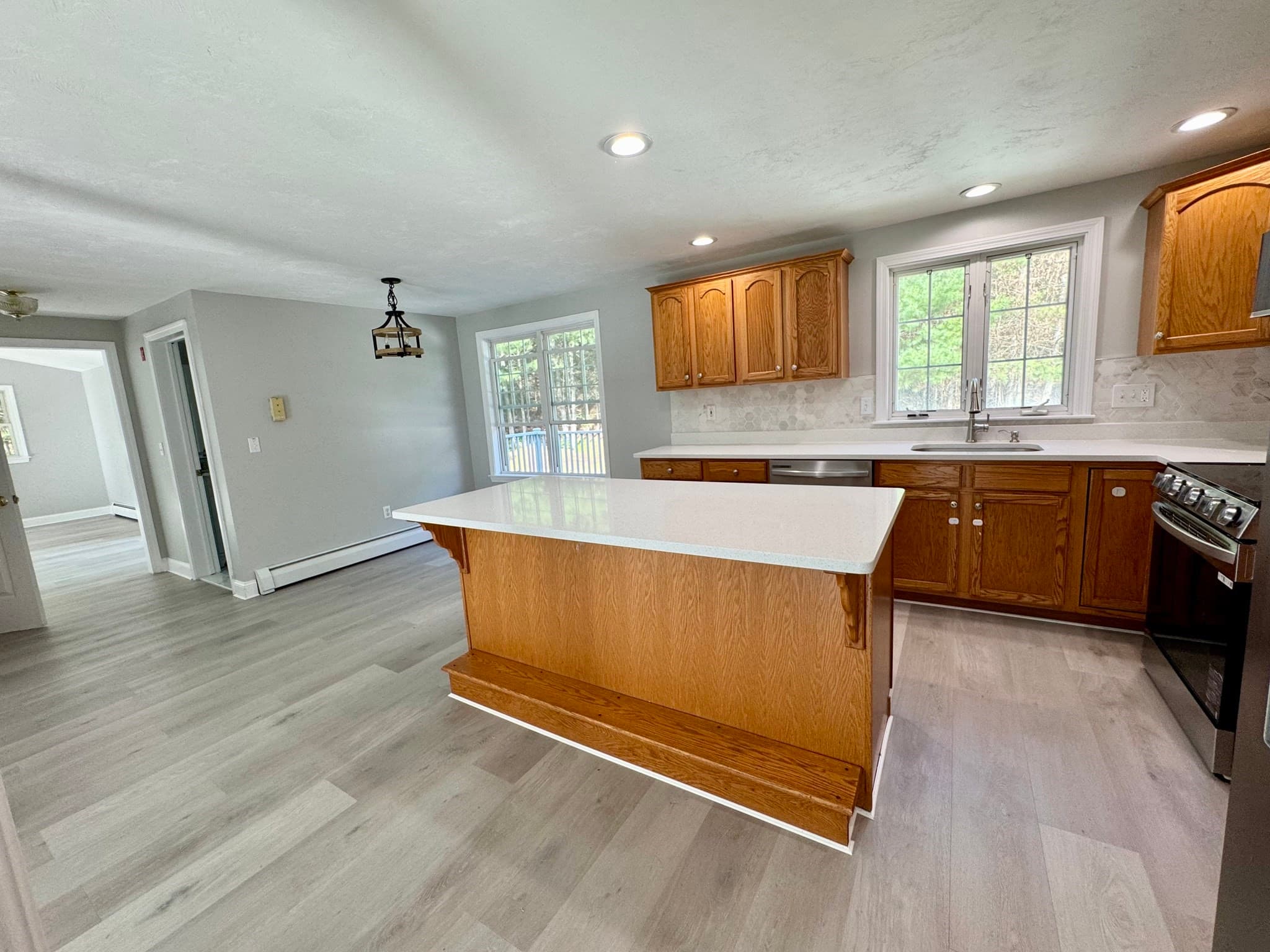 Single Family Residence at 711 S Barre Road, Barre MA 01005, Barre, photo 4 of 16