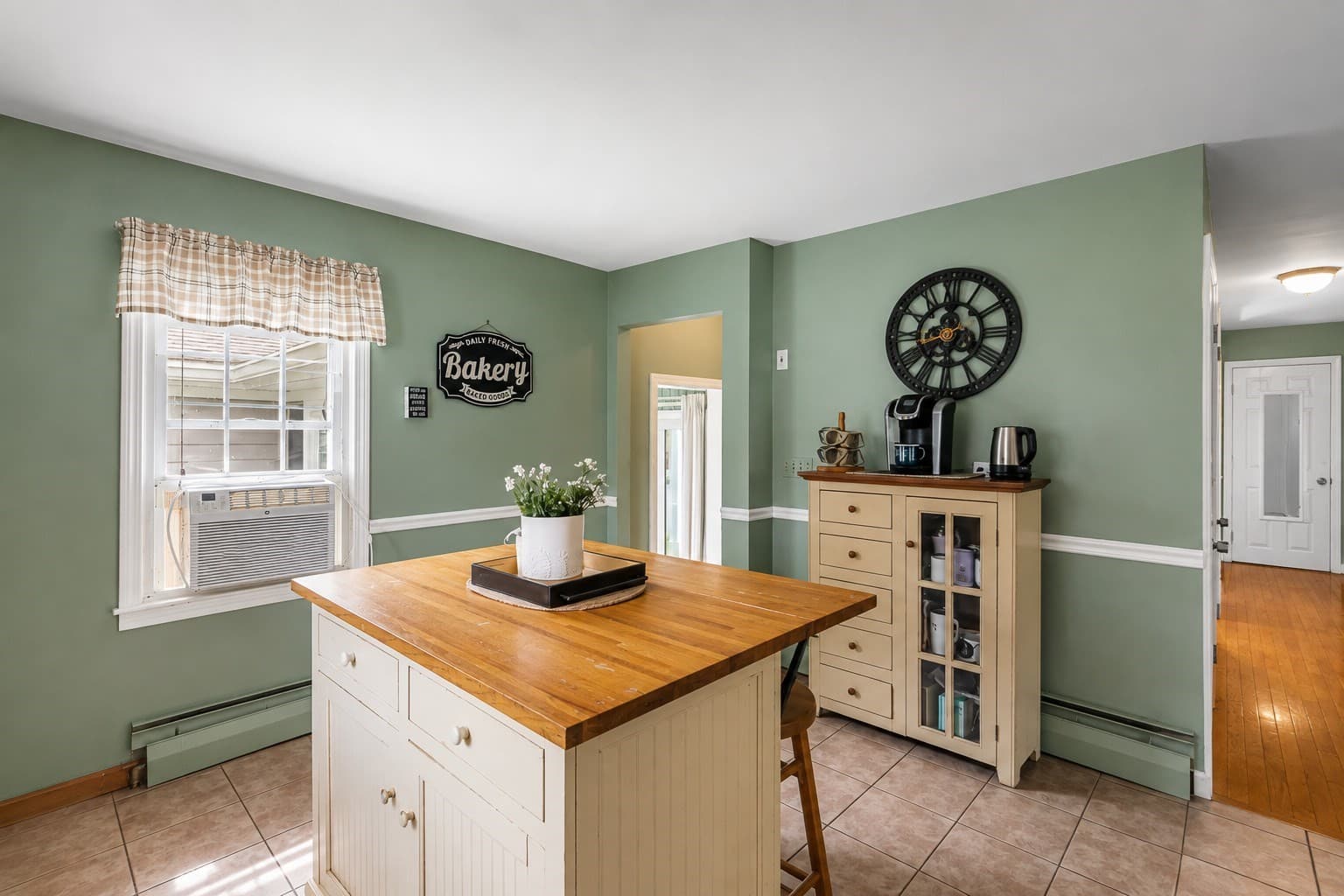 Single Family Residence at 55 St Laurent, Seekonk MA 02771, Seekonk, photo 9 of 36