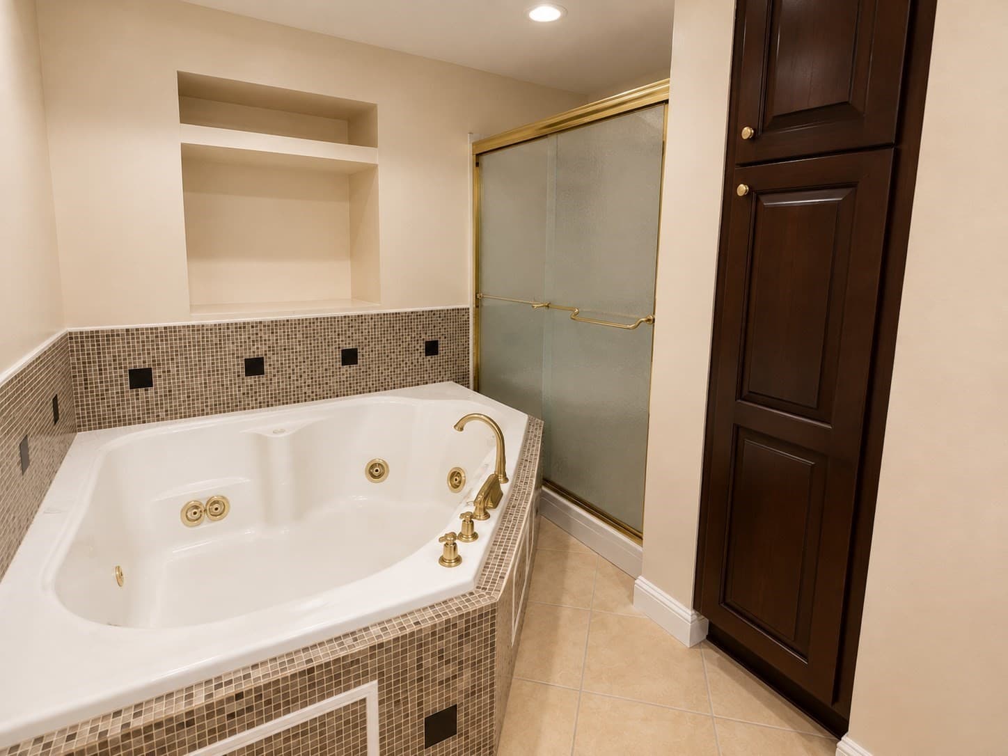 Condominium at 29 Church Street # 24, Weymouth MA 02189, photo 14 of 18