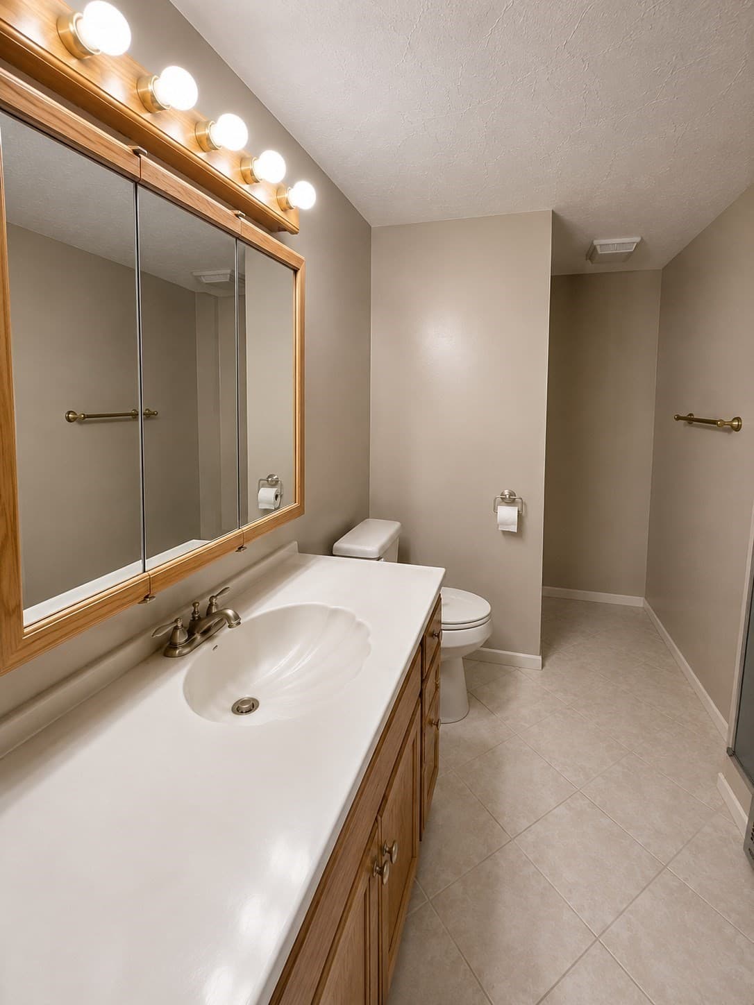 Condominium at 29 Church Street # 24, Weymouth MA 02189, photo 11 of 18