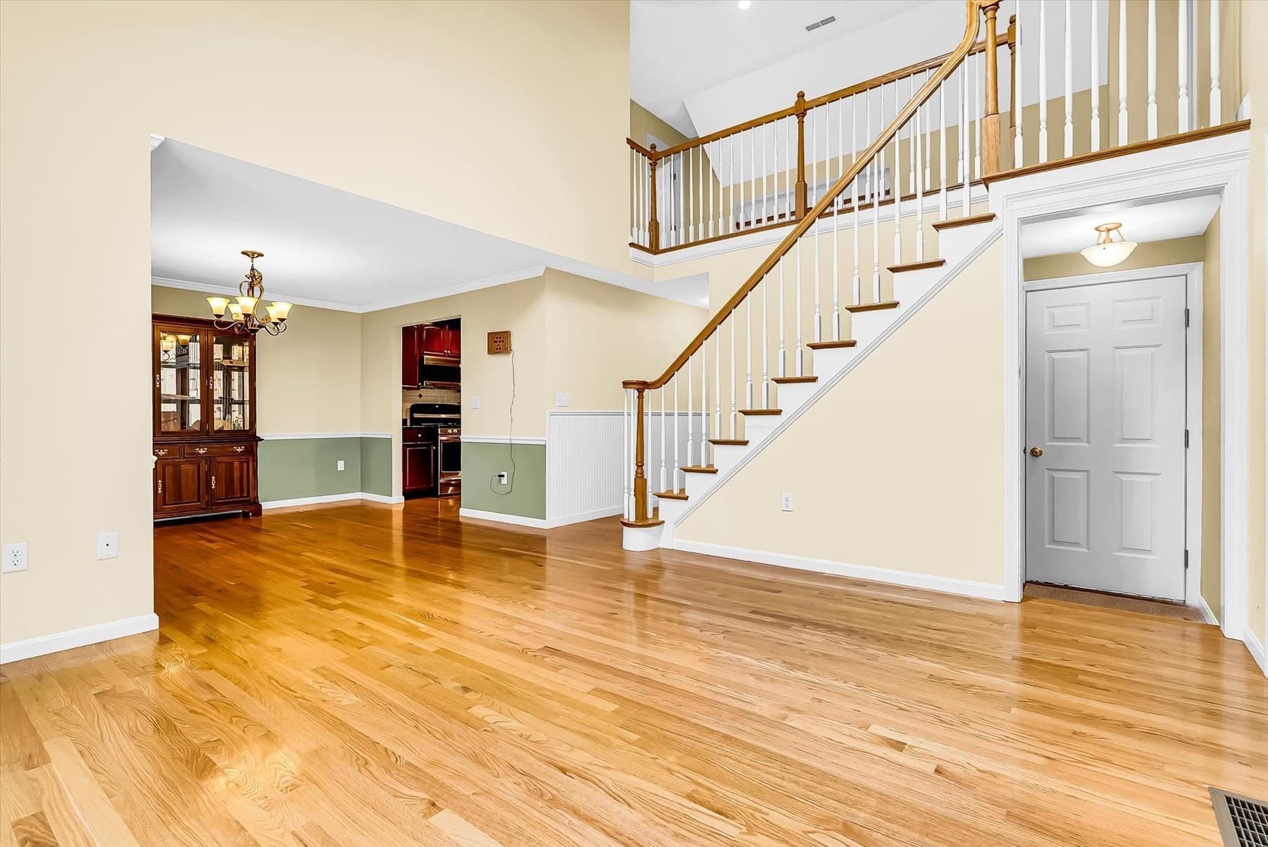 Attached (Townhouse/Rowhouse/Duplex) at 8 Paxton Ct # 8, Grafton MA 01536, photo 22 of 41