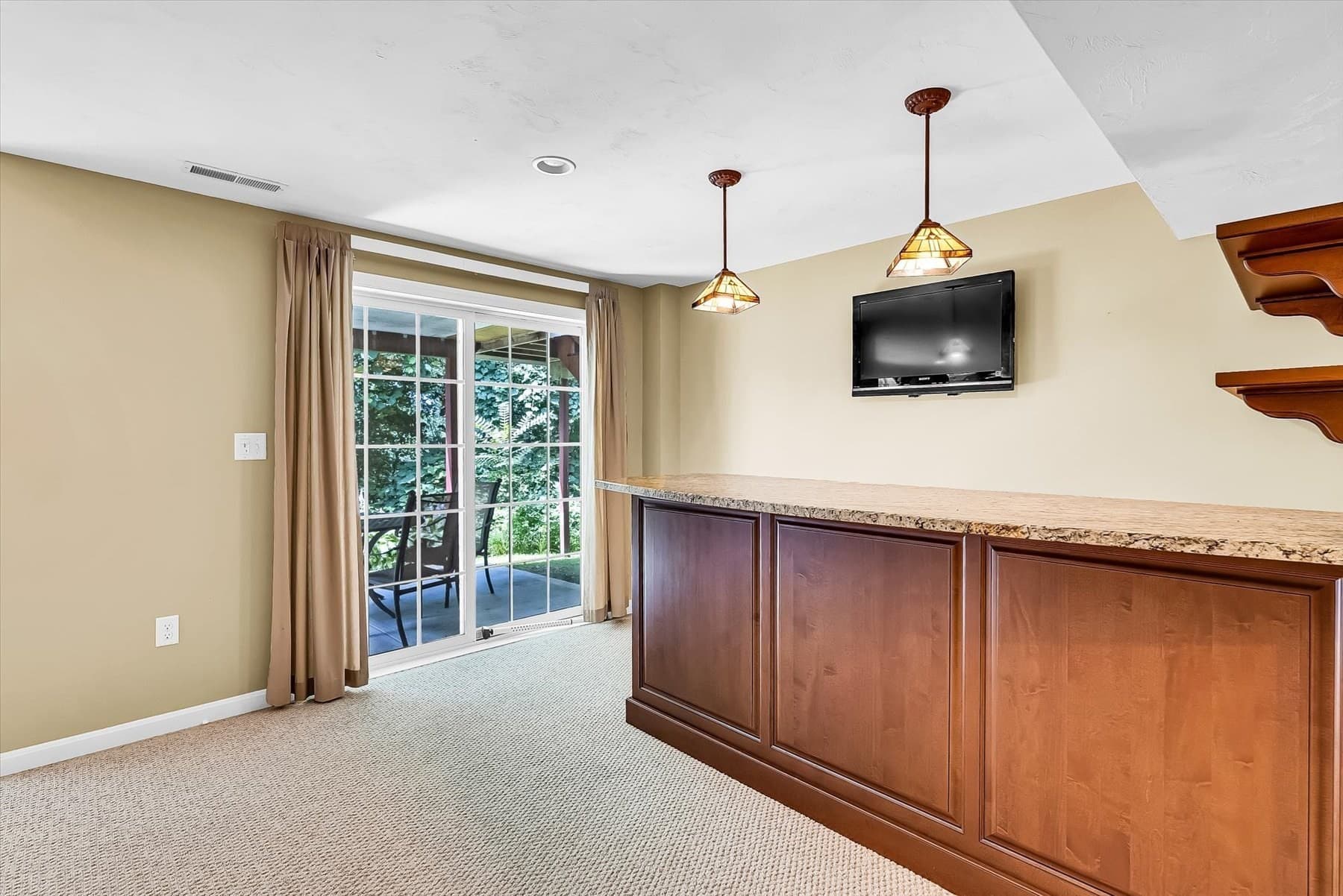 Attached (Townhouse/Rowhouse/Duplex) at 8 Paxton Ct # 8, Grafton MA 01536, photo 38 of 41
