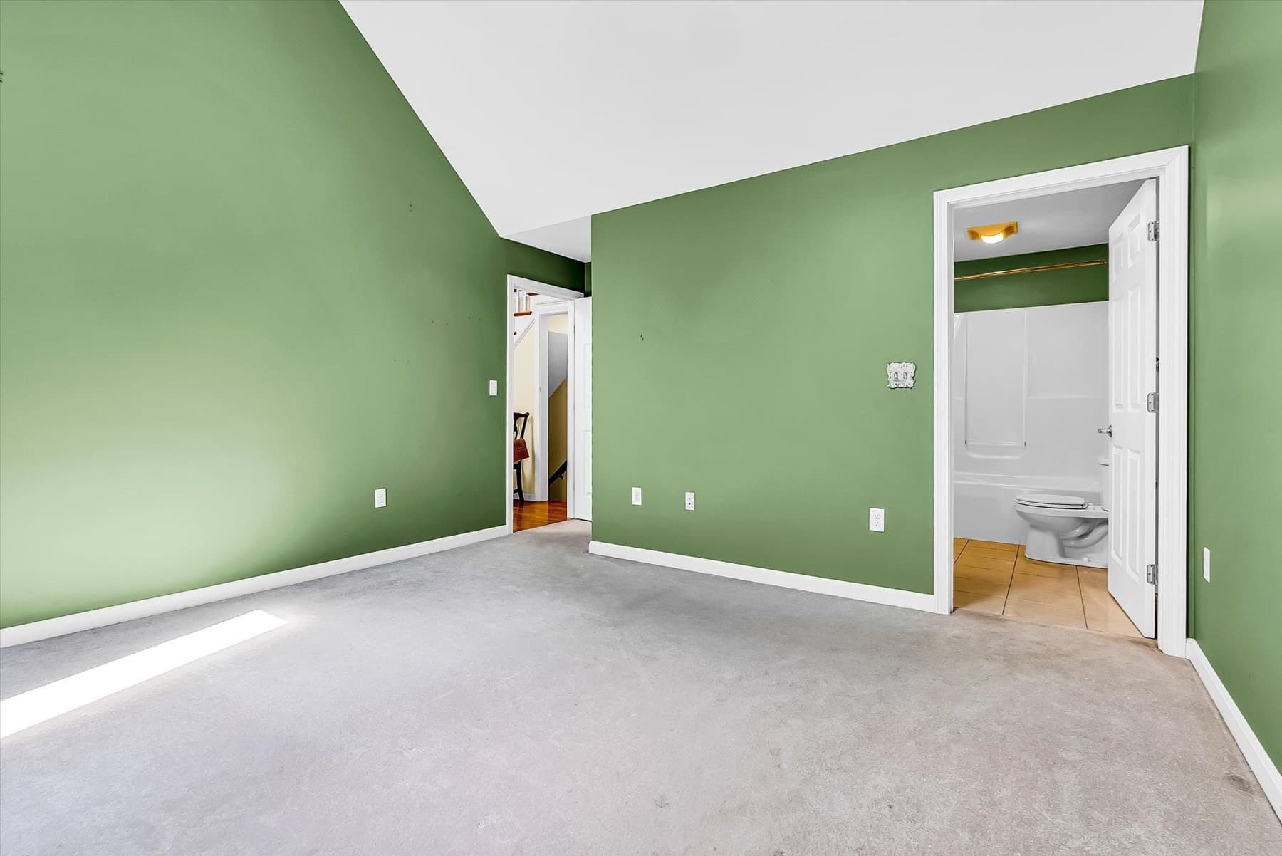 Attached (Townhouse/Rowhouse/Duplex) at 8 Paxton Ct # 8, Grafton MA 01536, photo 19 of 41