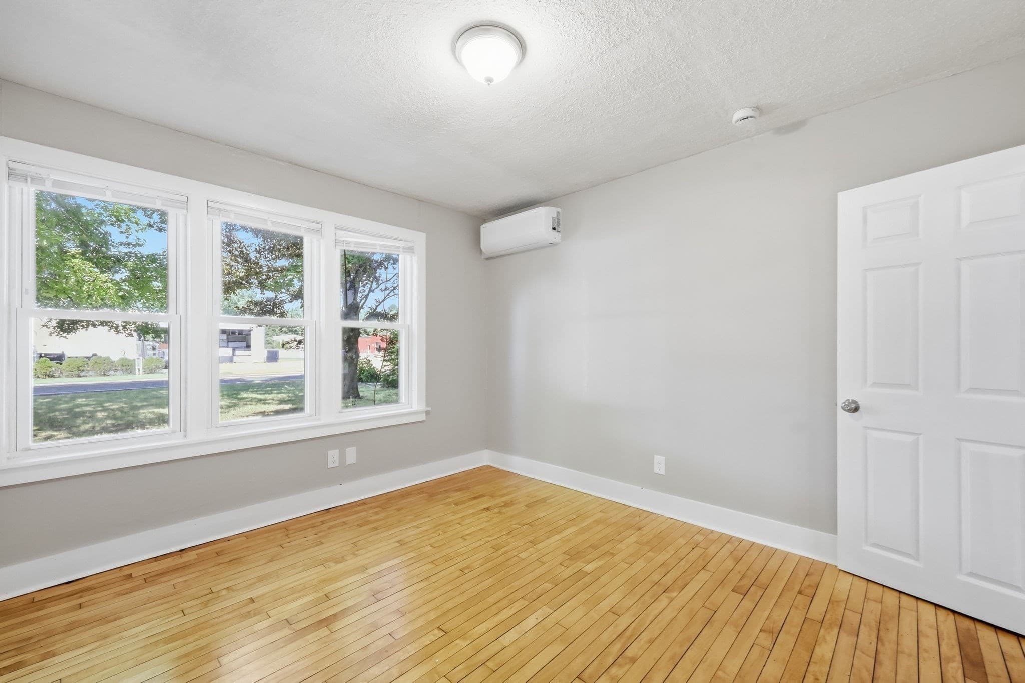 Multi Family at 814 College Hwy, Southwick MA 01077, photo 24 of 38