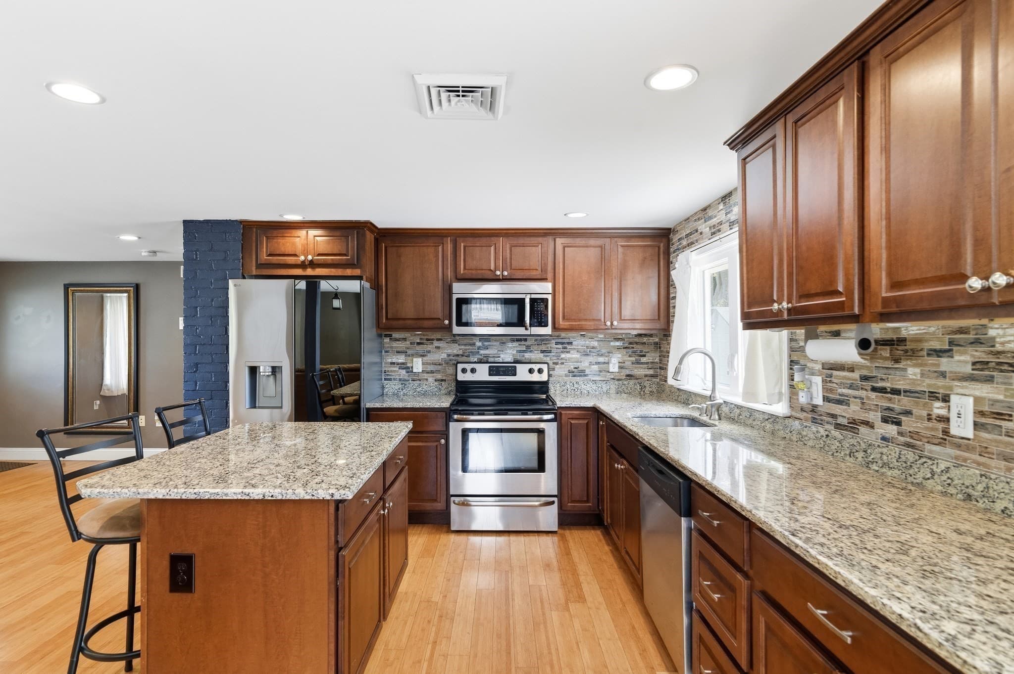 Single Family Residence at 25 Marie Ave., Brockton MA 02302, Brockton, photo 6 of 36