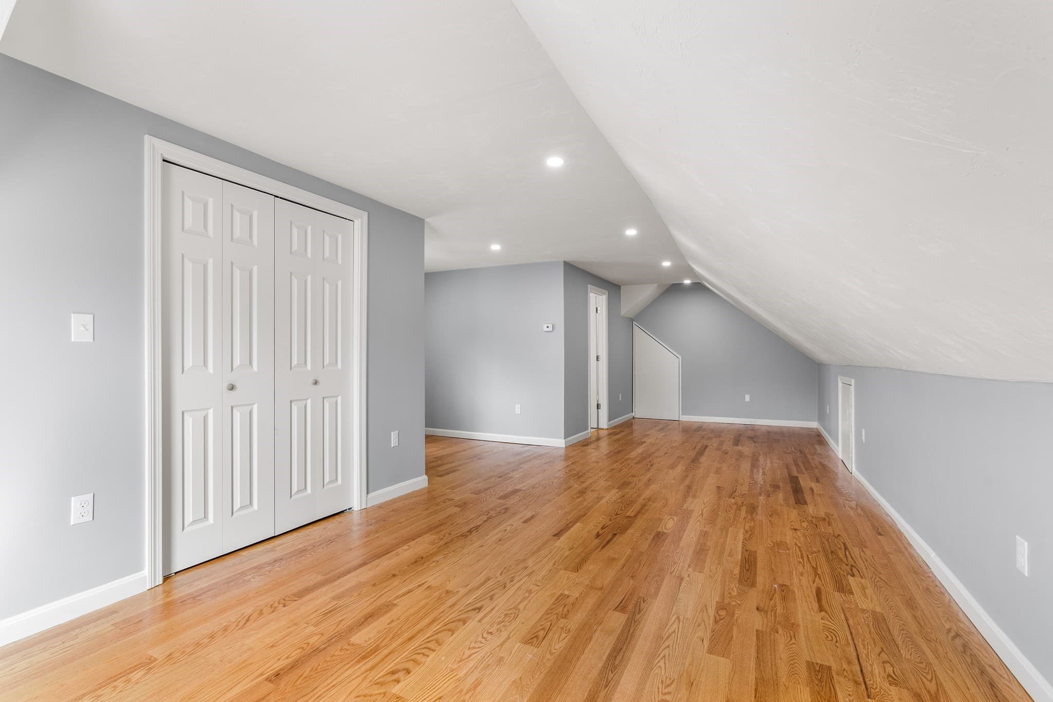 2 Family - 2 Units Up/Down at 11 Lorenzo St, Leominster MA 01453, Leominster, photo 32 of 41