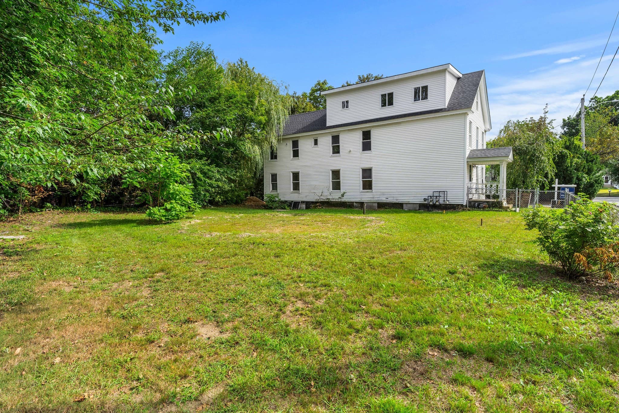 2 Family - 2 Units Up/Down at 11 Lorenzo St, Leominster MA 01453, Leominster, photo 40 of 41