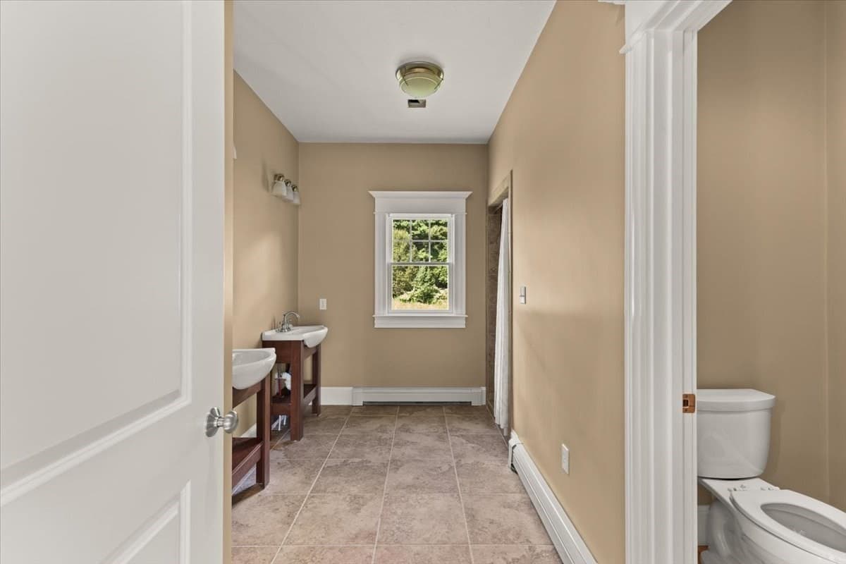Single Family Residence at 80 Joshua Lane, Taunton MA 02718, Taunton, photo 17 of 40