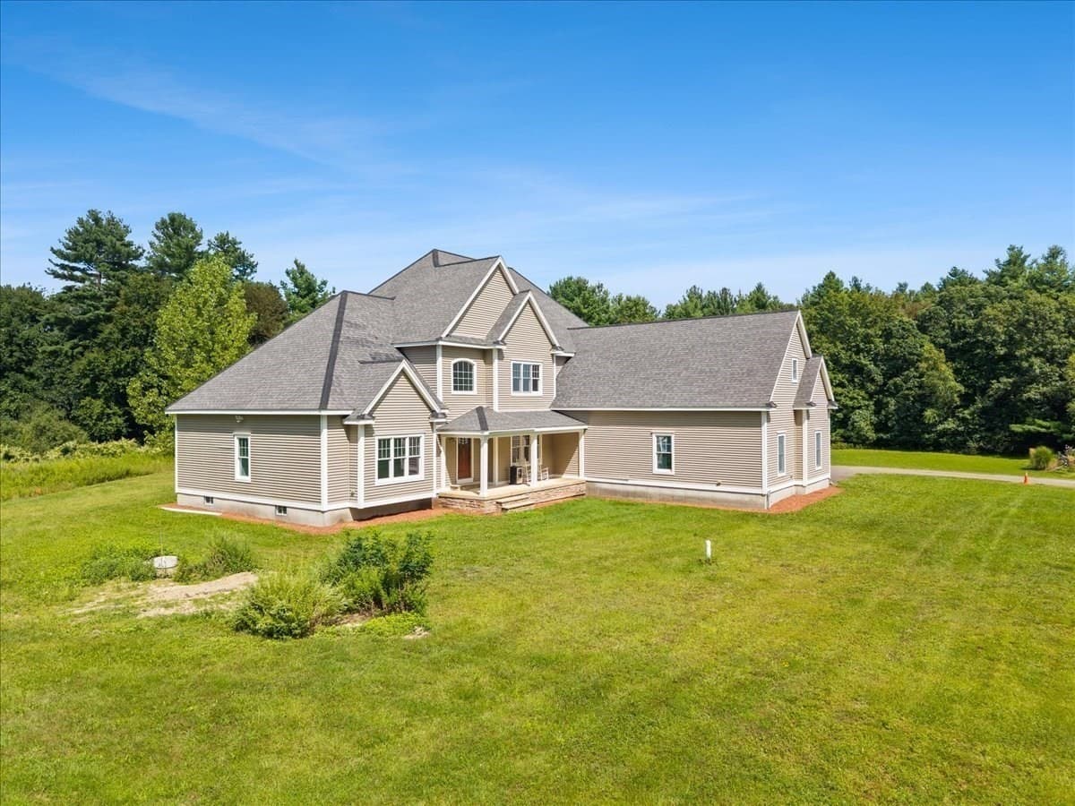 Single Family Residence at 80 Joshua Lane, Taunton MA 02718, Taunton, photo 5 of 40