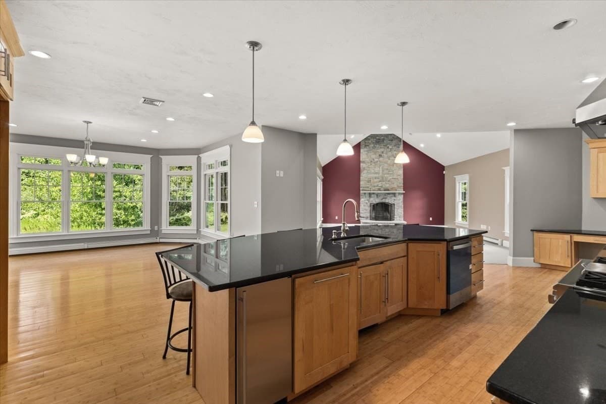 Single Family Residence at 80 Joshua Lane, Taunton MA 02718, Taunton, photo 20 of 40