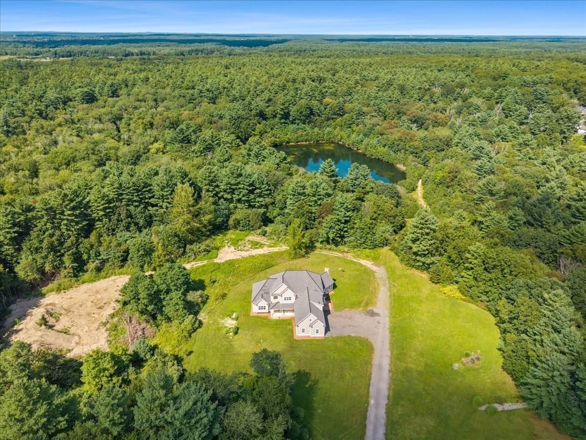 Single Family Residence at 80 Joshua Lane, Taunton MA 02718, Taunton, photo 9 of 40